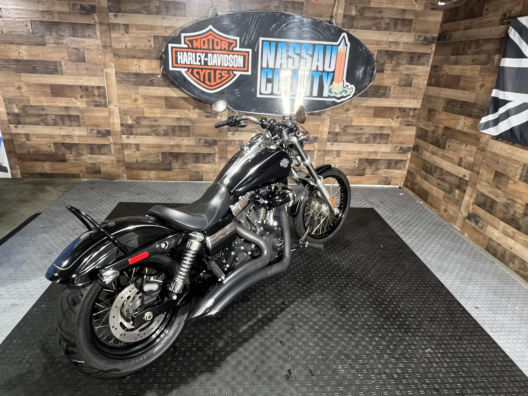 2013 Harley-Davidson® Wide Glide® Vivid Black, photo 7
