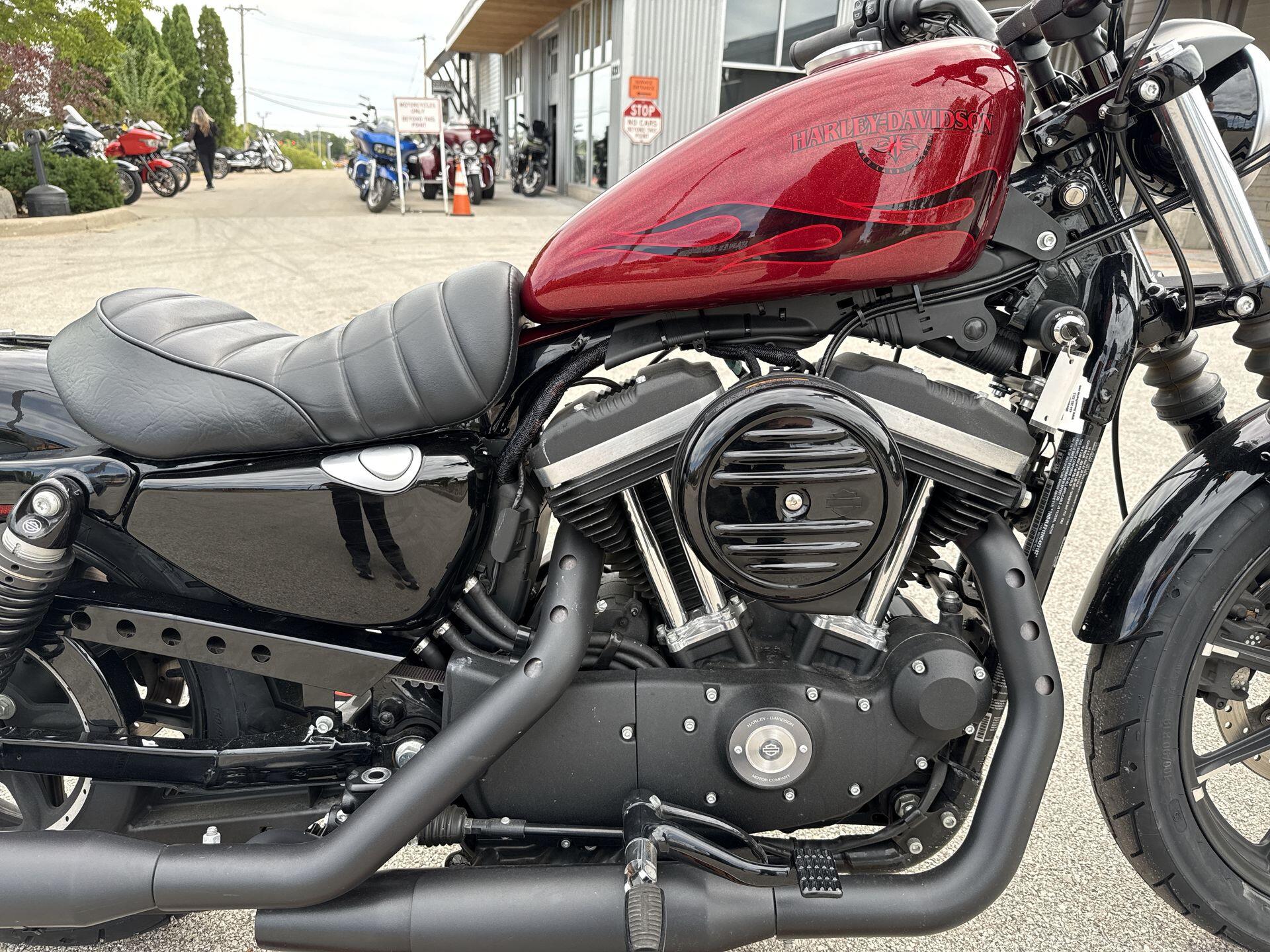 2017 Harley-Davidson® Iron 883™ Hard Candy Custom™ Hot Rod Red Flake, photo 12