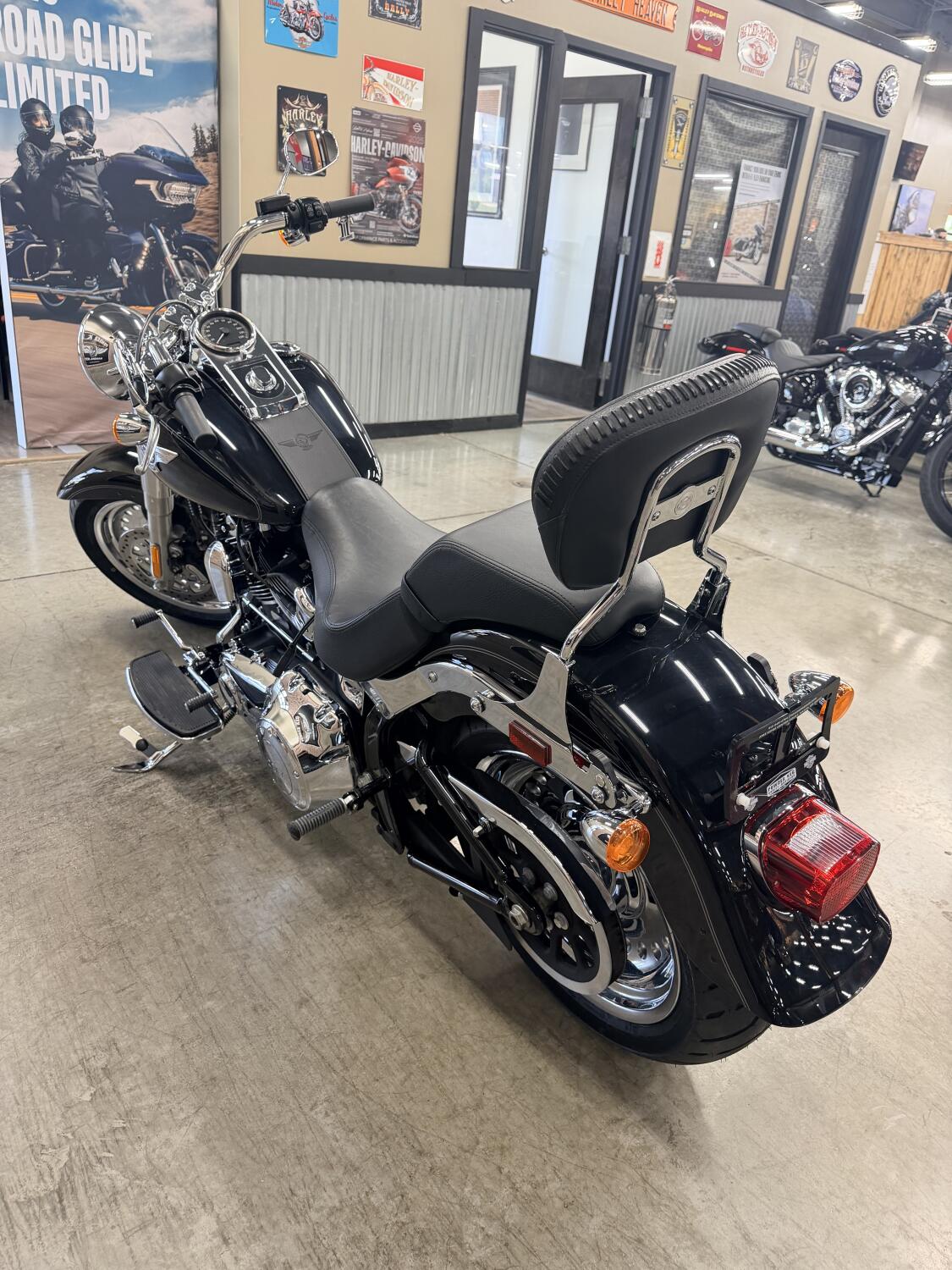 2016 Harley-Davidson® Fat Boy® FLSTF, photo 11