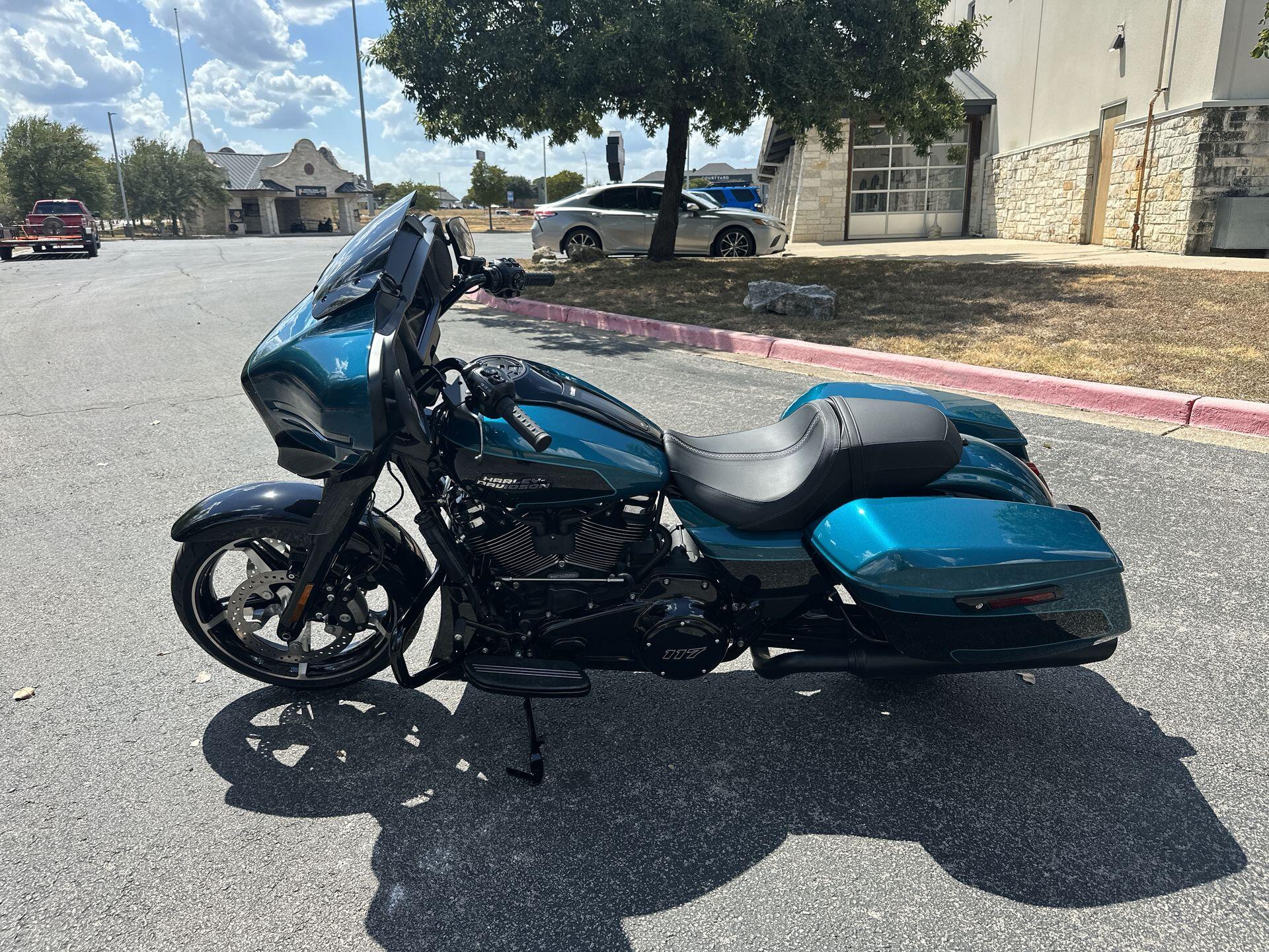 2026 Harley-Davidson® Street Glide® FLHX, photo 7