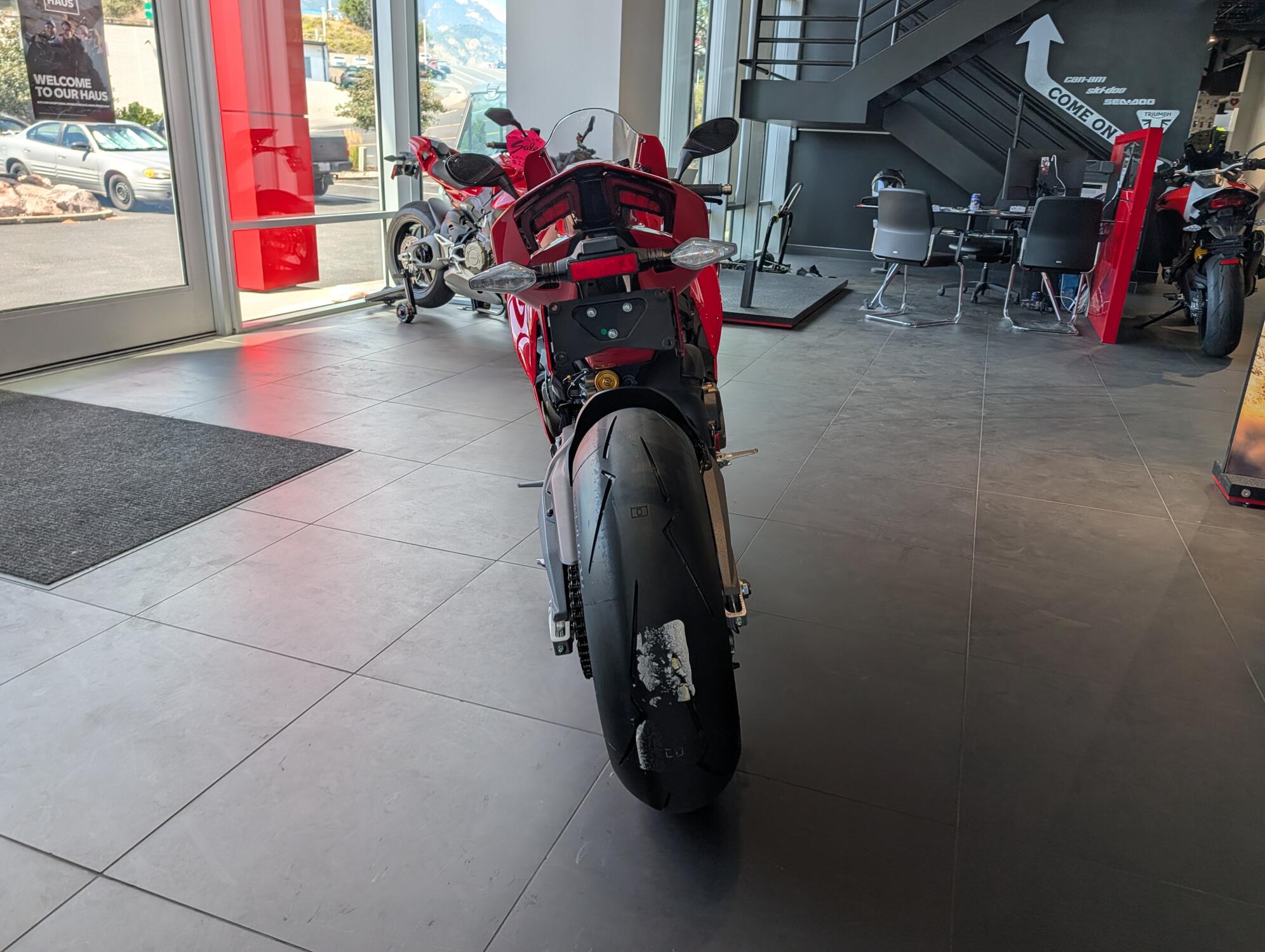 2026 Ducati Panigale V4 S, photo 4