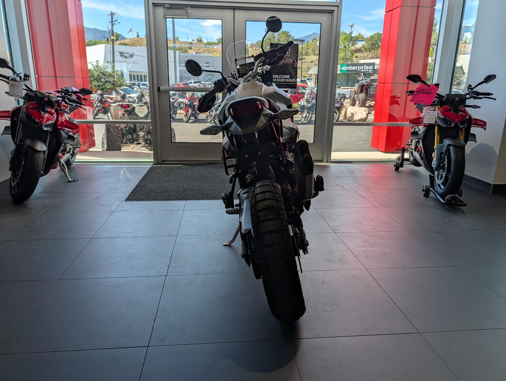 2026 Ducati DesertX V2, photo 4
