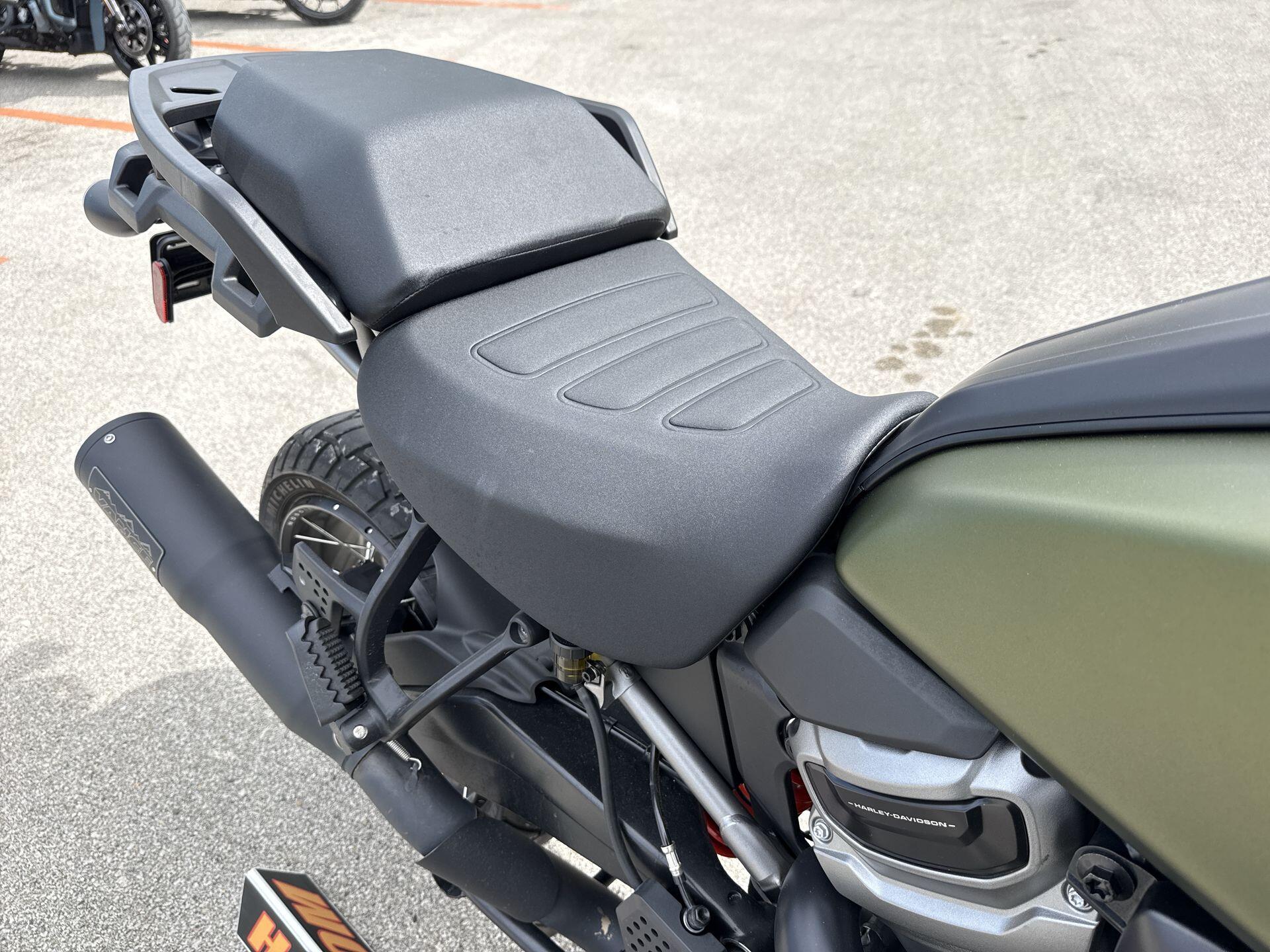 2022 Harley-Davidson® Pan America™ 1250 Special MINERAL GREEN DENIM, photo 16