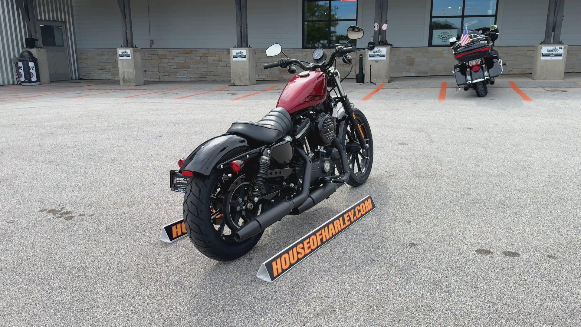 2017 Harley-Davidson® Iron 883™ Hard Candy Custom™ Hot Rod Red Flake, photo 10