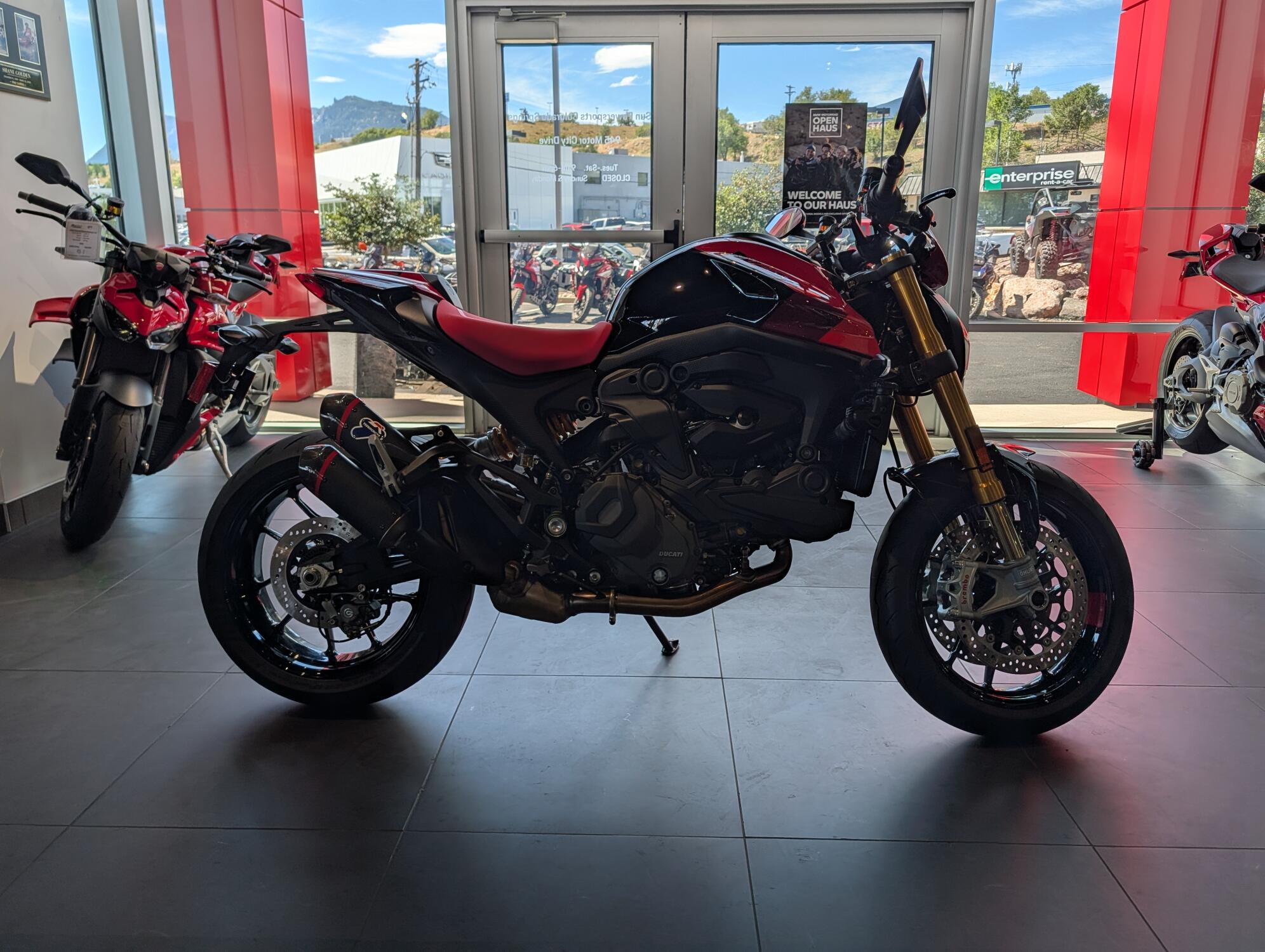 2026 Ducati Monster SP, photo 2
