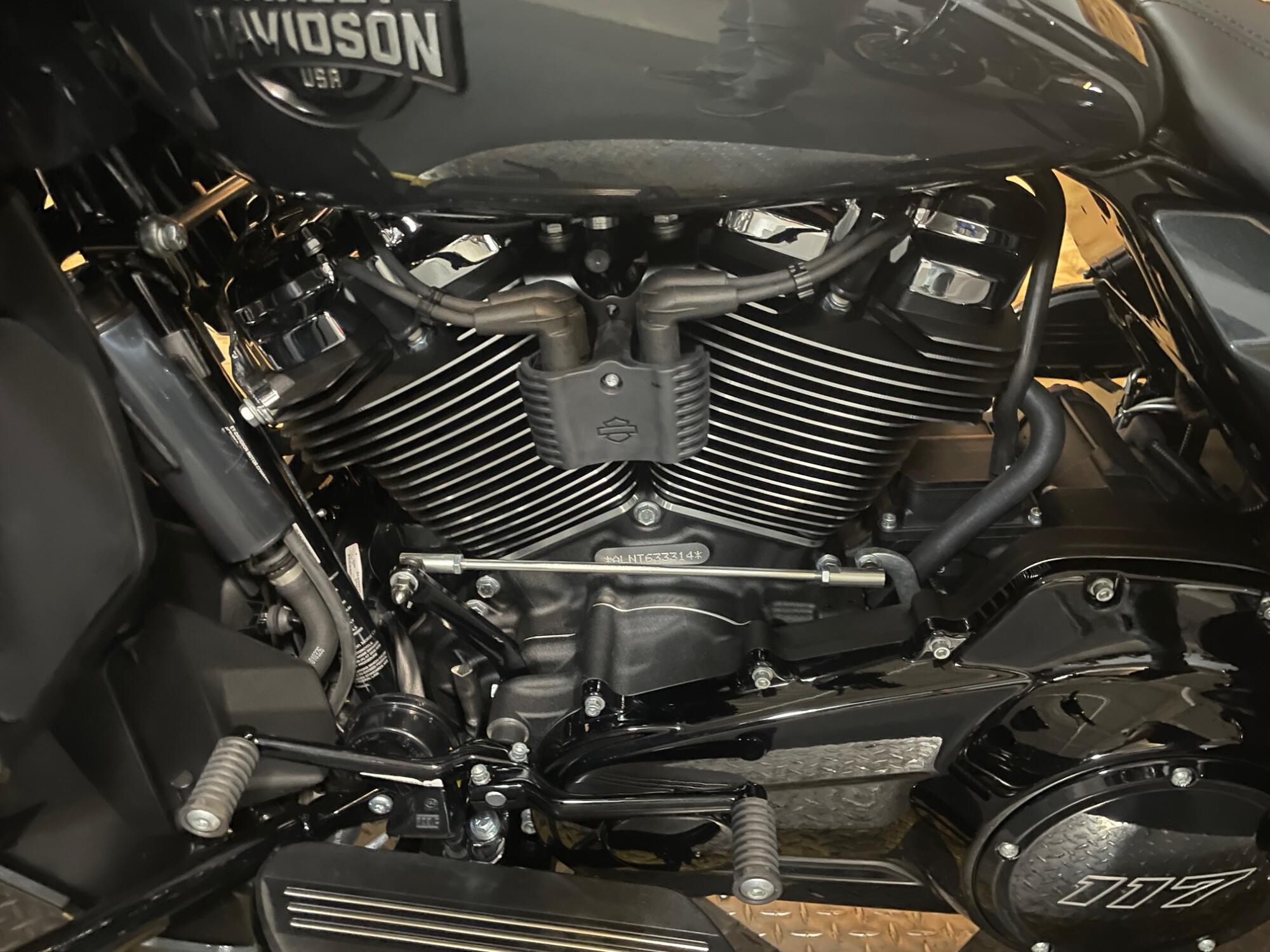 2026 Harley-Davidson® Road Glide Limited FLTRXL, photo 10