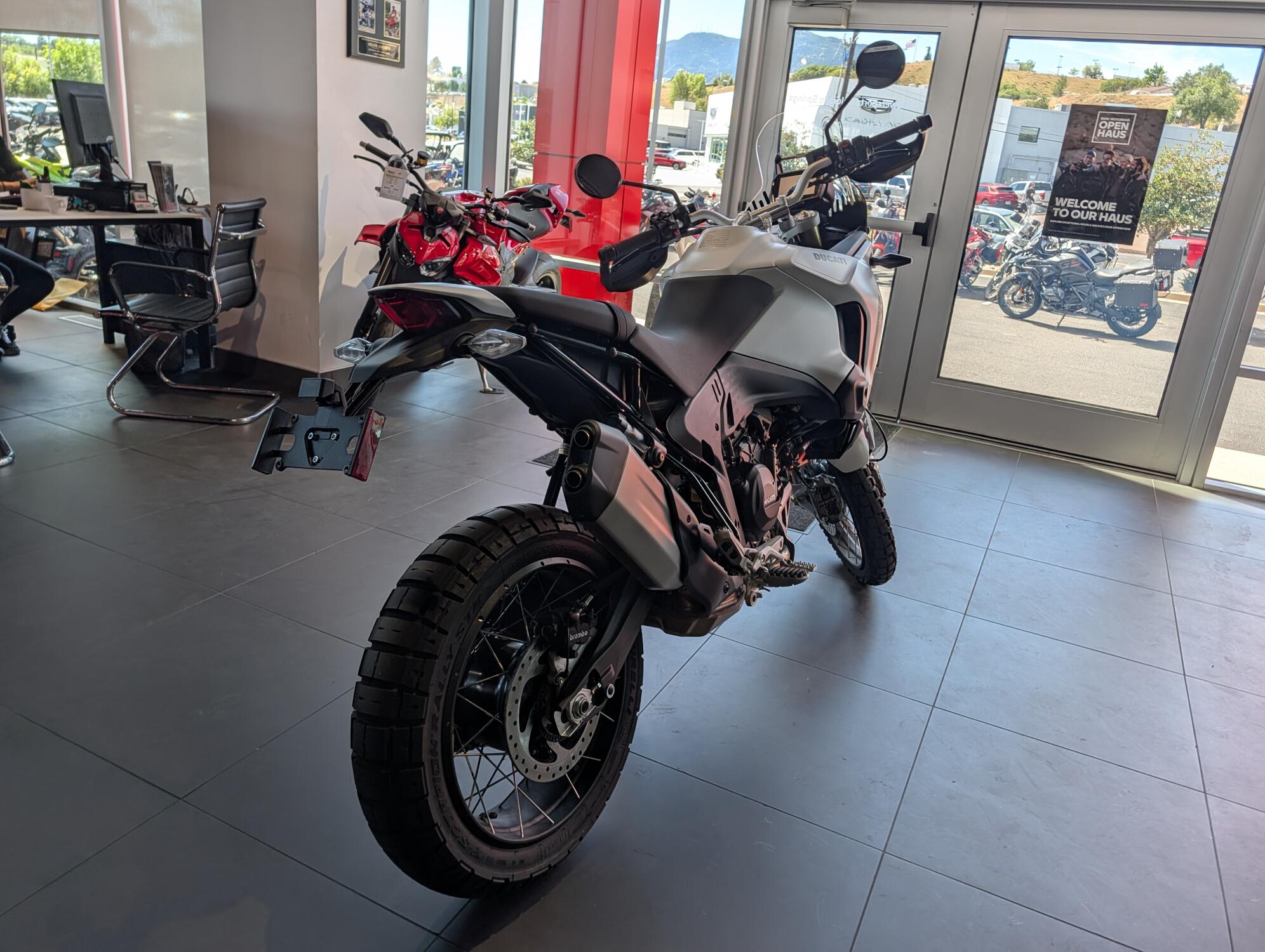 2026 Ducati DesertX V2, photo 3