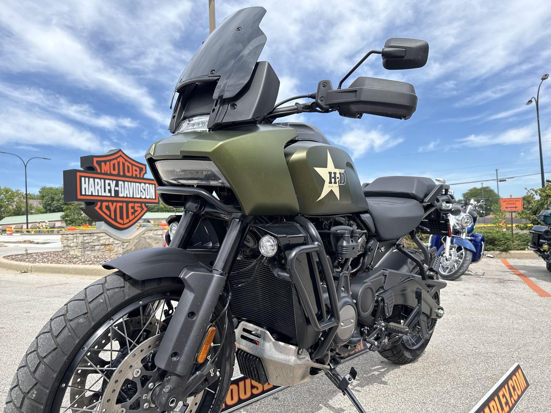 2022 Harley-Davidson® Pan America™ 1250 Special MINERAL GREEN DENIM, photo 18