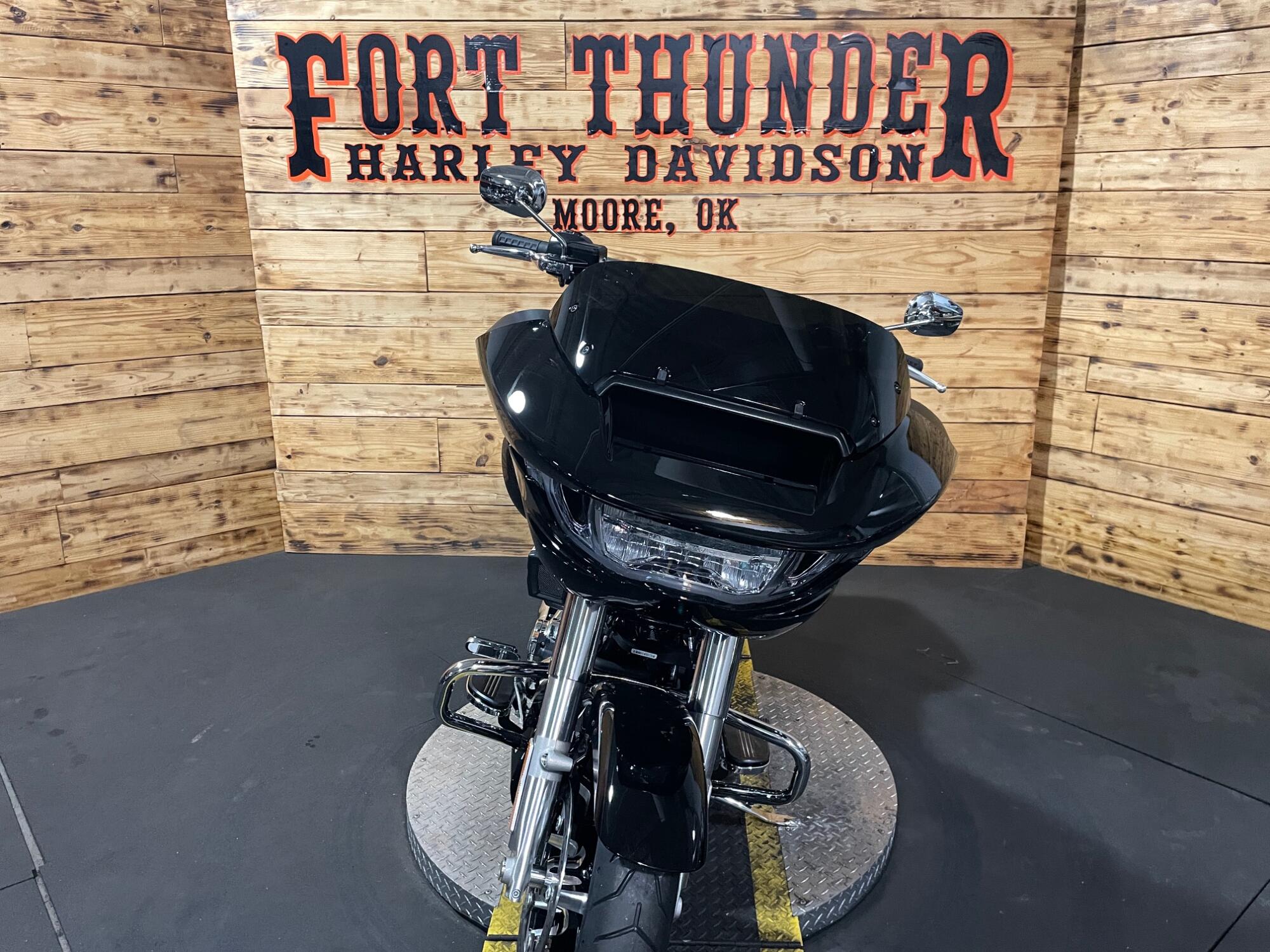 2026 Harley-Davidson® Road Glide® FLTRX, photo 5