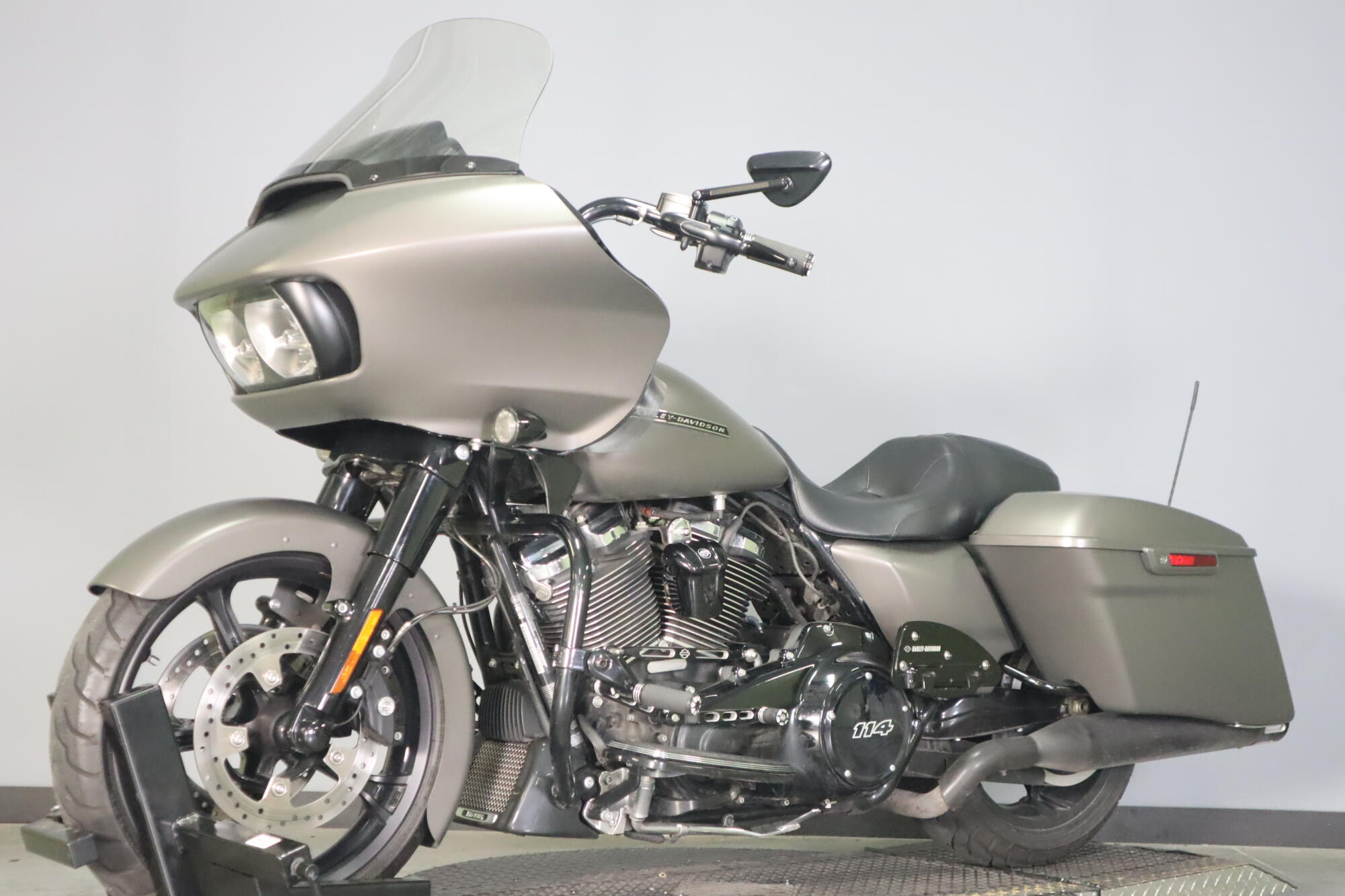 2019 Harley-Davidson® Road Glide® Special (FLTRXS), photo 4