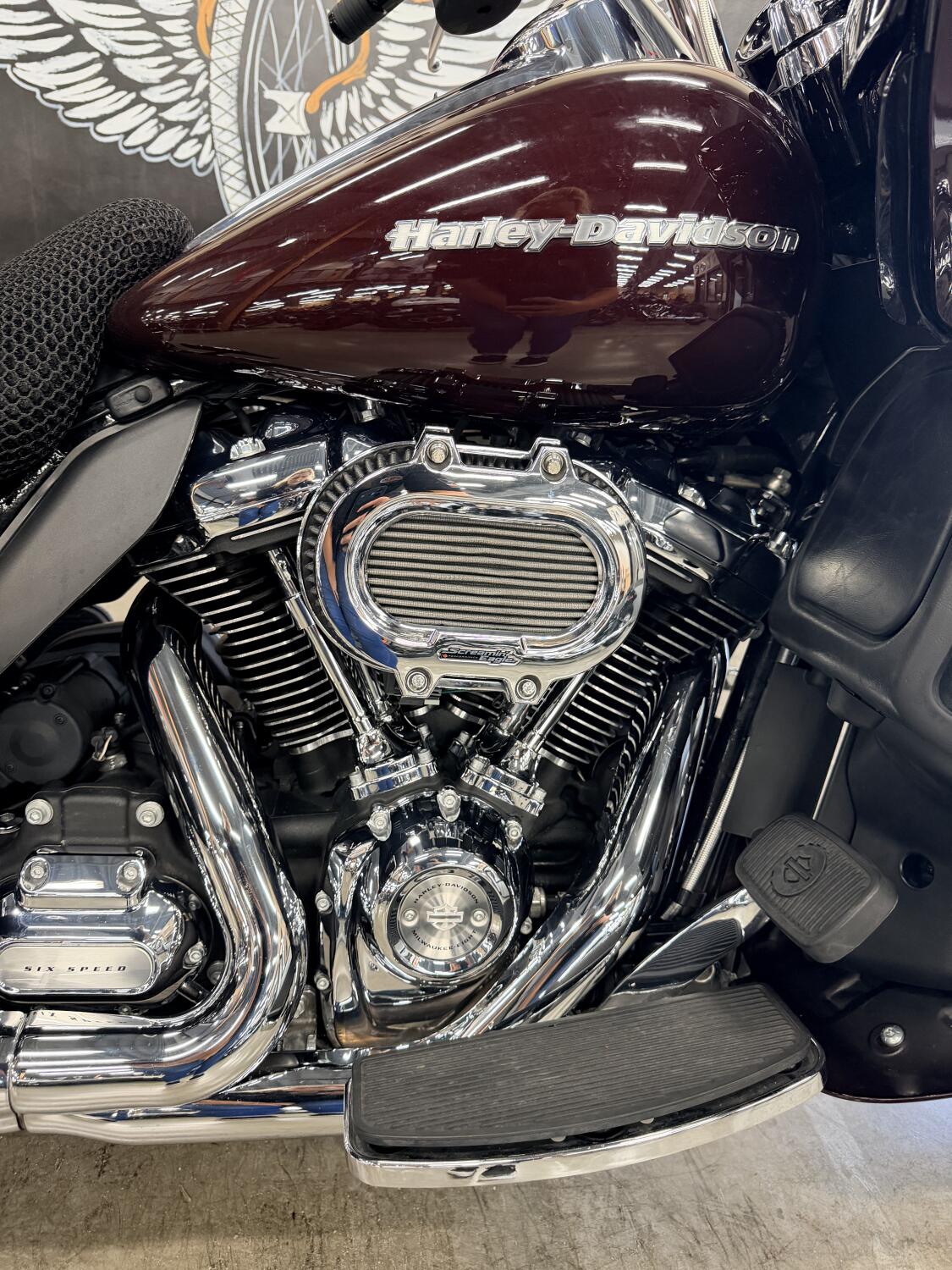 2021 Harley-Davidson® Road Glide® Limited FLTRK, photo 3