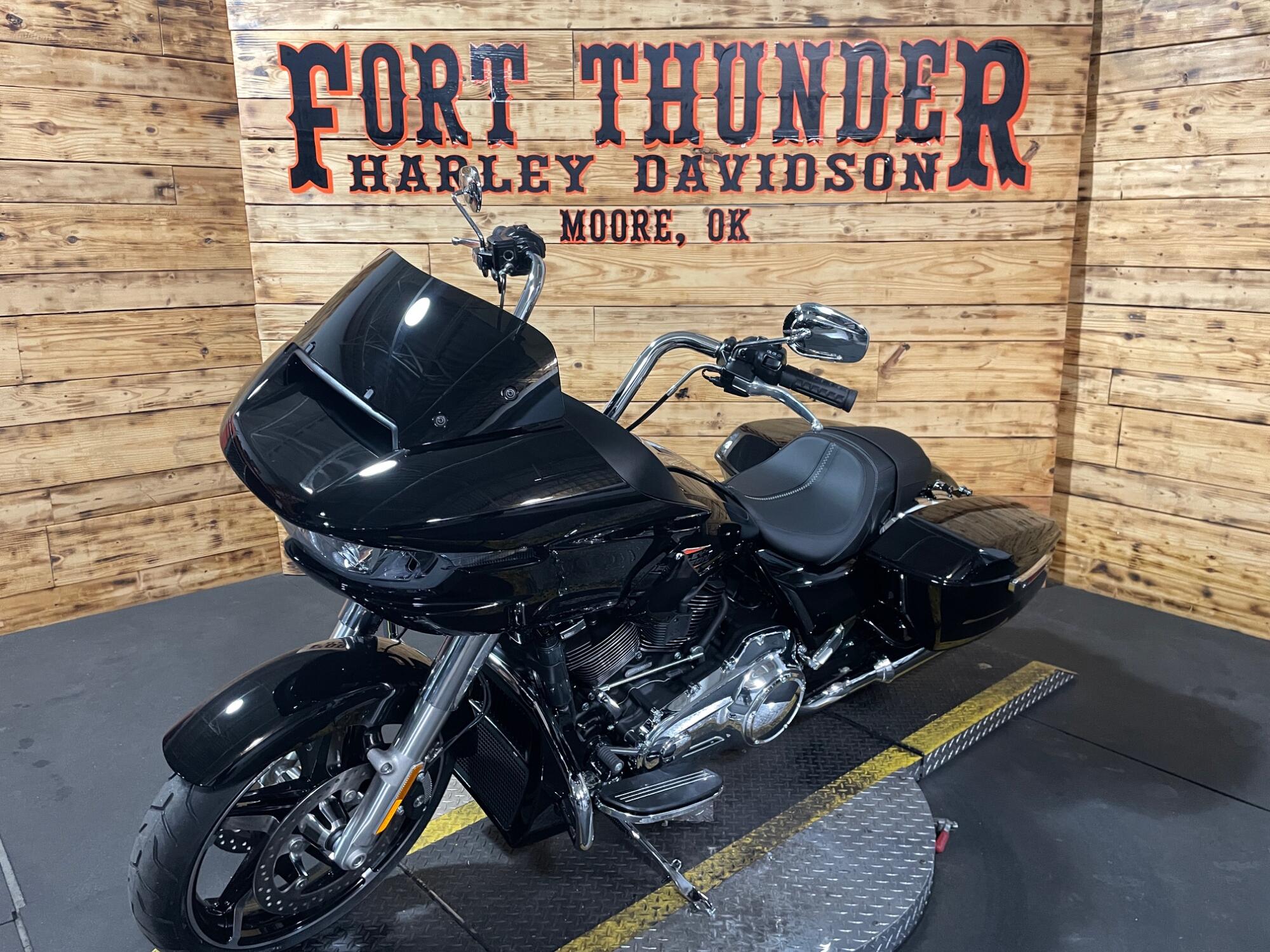 2026 Harley-Davidson® Road Glide® FLTRX, photo 8