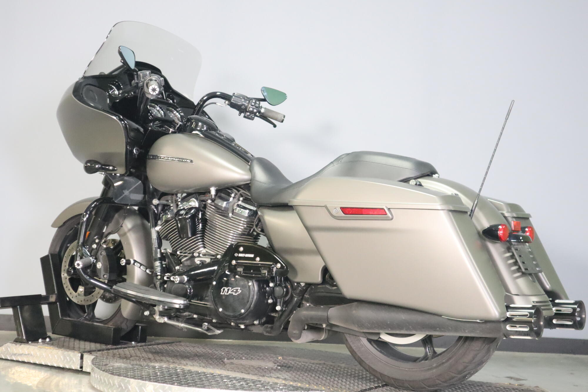 2019 Harley-Davidson® Road Glide® Special (FLTRXS), photo 6