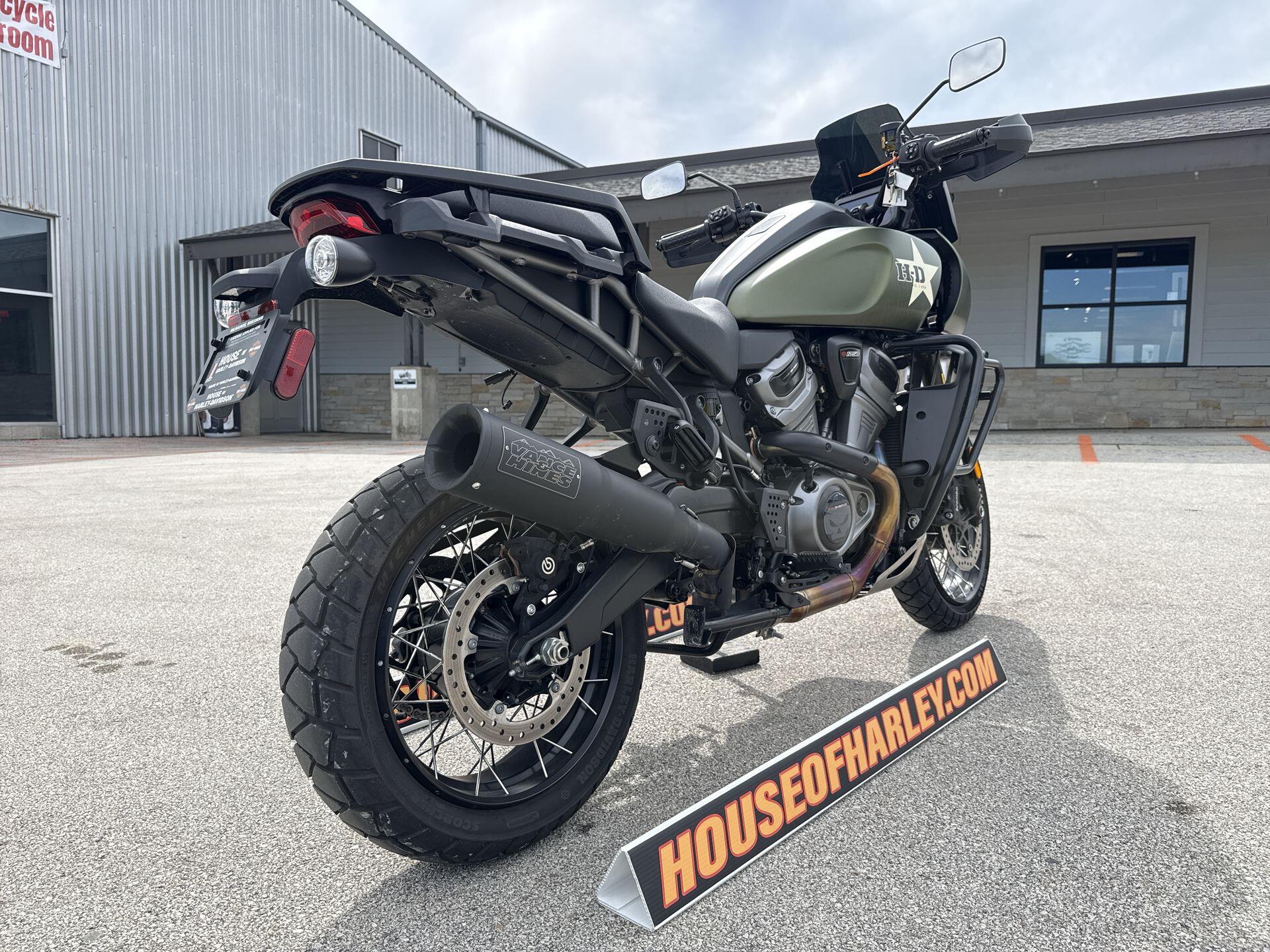 2022 Harley-Davidson® Pan America™ 1250 Special MINERAL GREEN DENIM, photo 17
