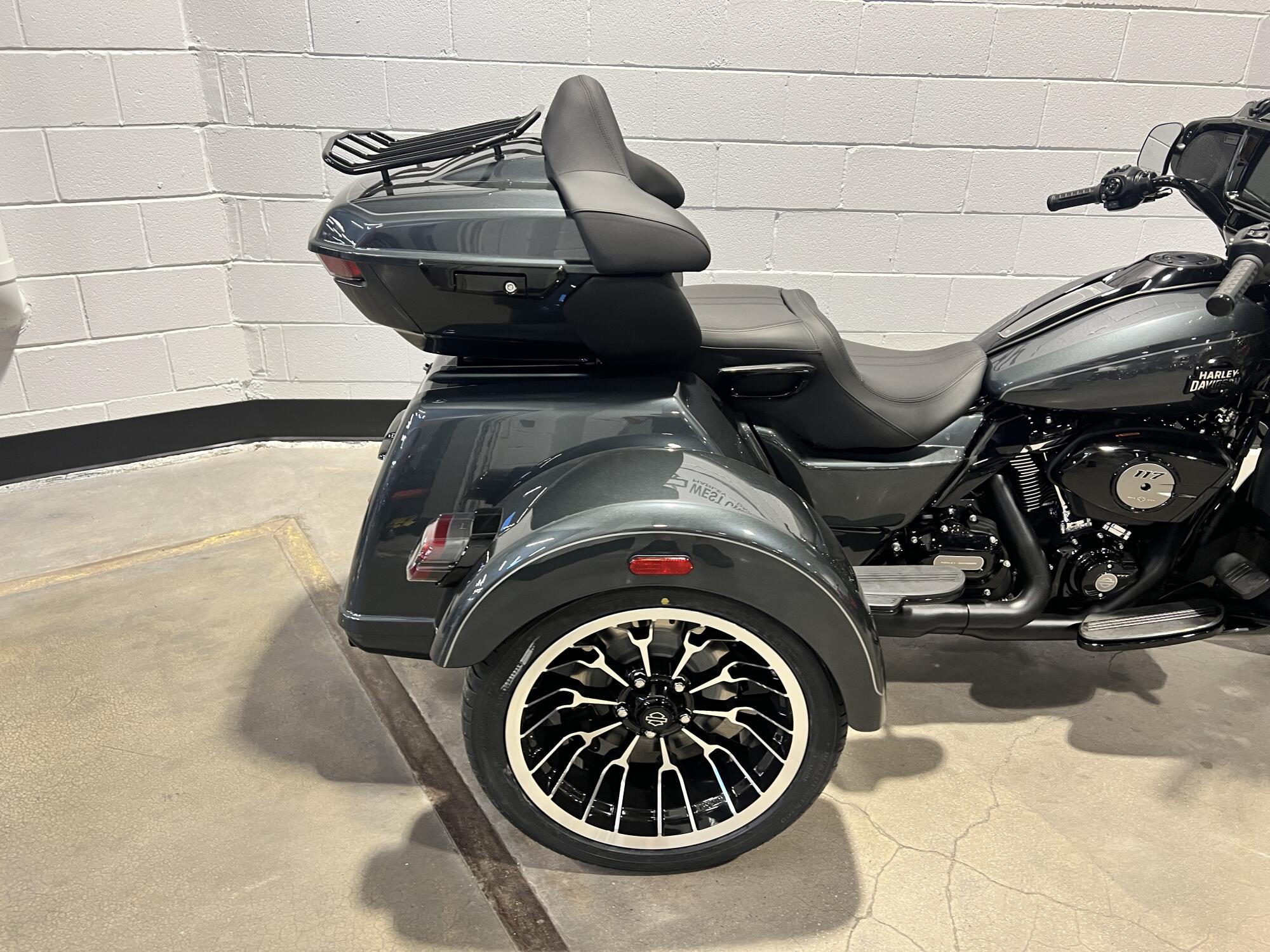2026 Harley-Davidson® Street Glide 3 Limited Iron Horse Metallic Black Trim FLTRT, photo 6