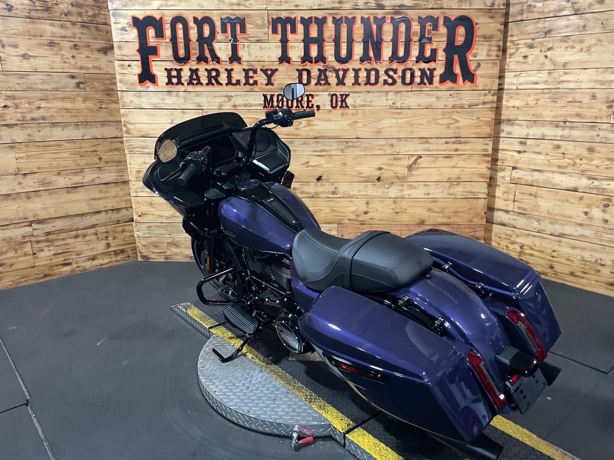 2026 Harley-Davidson® Road Glide® FLTRX, photo 11
