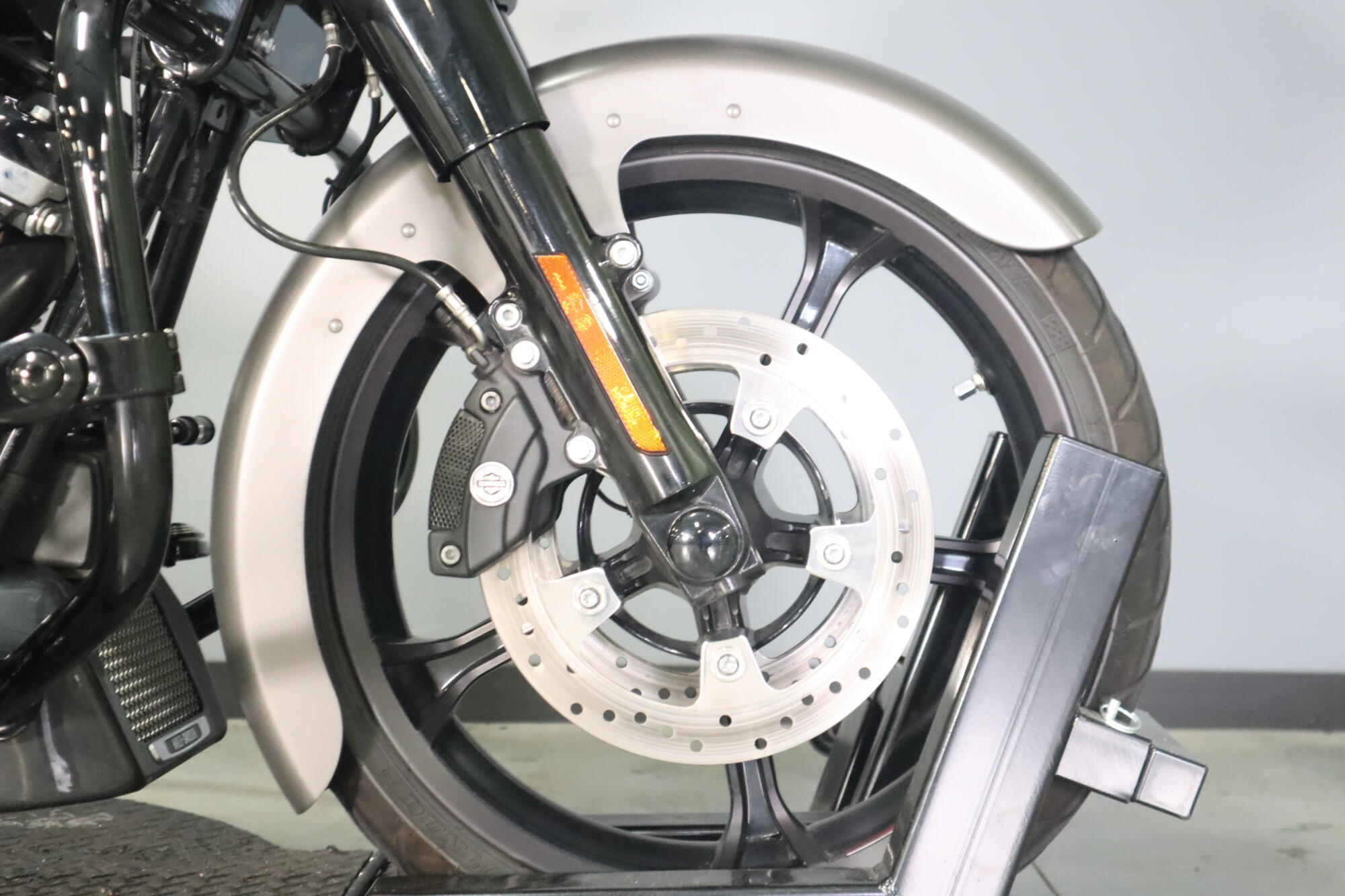 2019 Harley-Davidson® Road Glide® Special (FLTRXS), photo 11