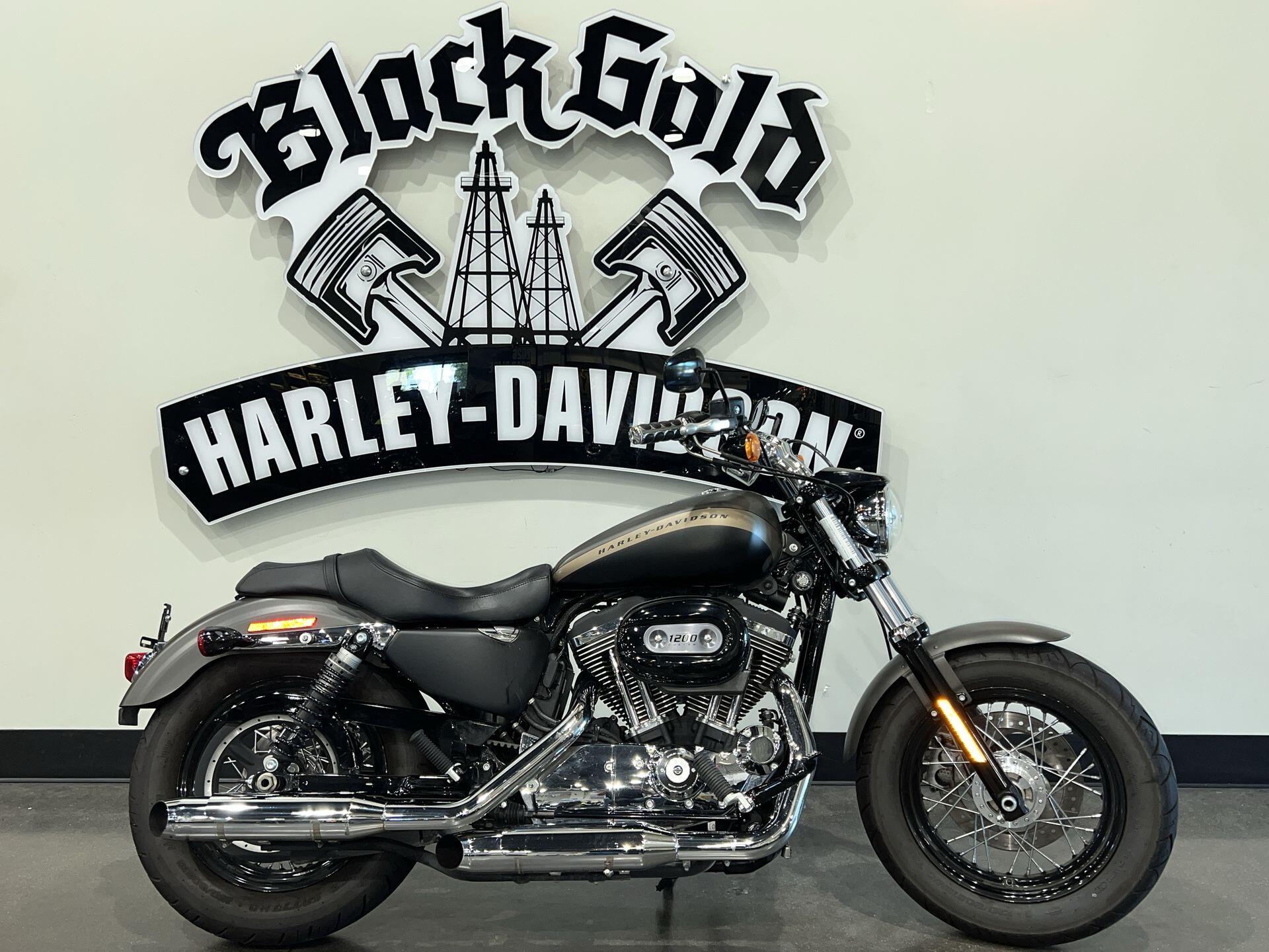 2018 Harley-Davidson® 1200 Custom XL1200C