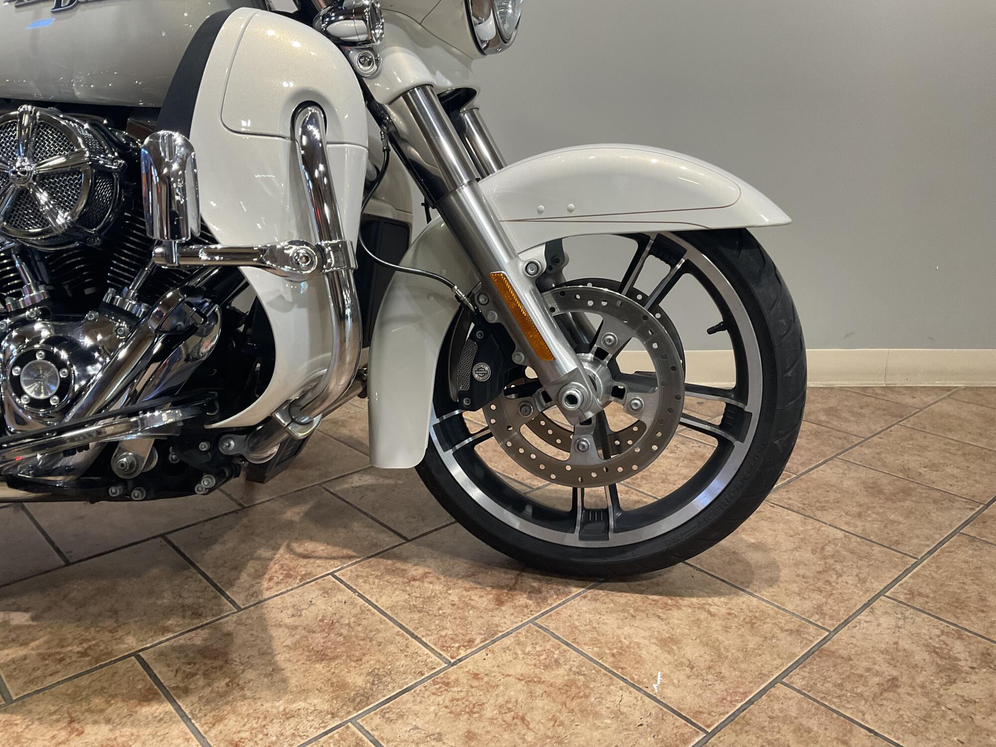 2014 Harley-Davidson® Street Glide® Special Morocco Gold FLHXS, photo 7