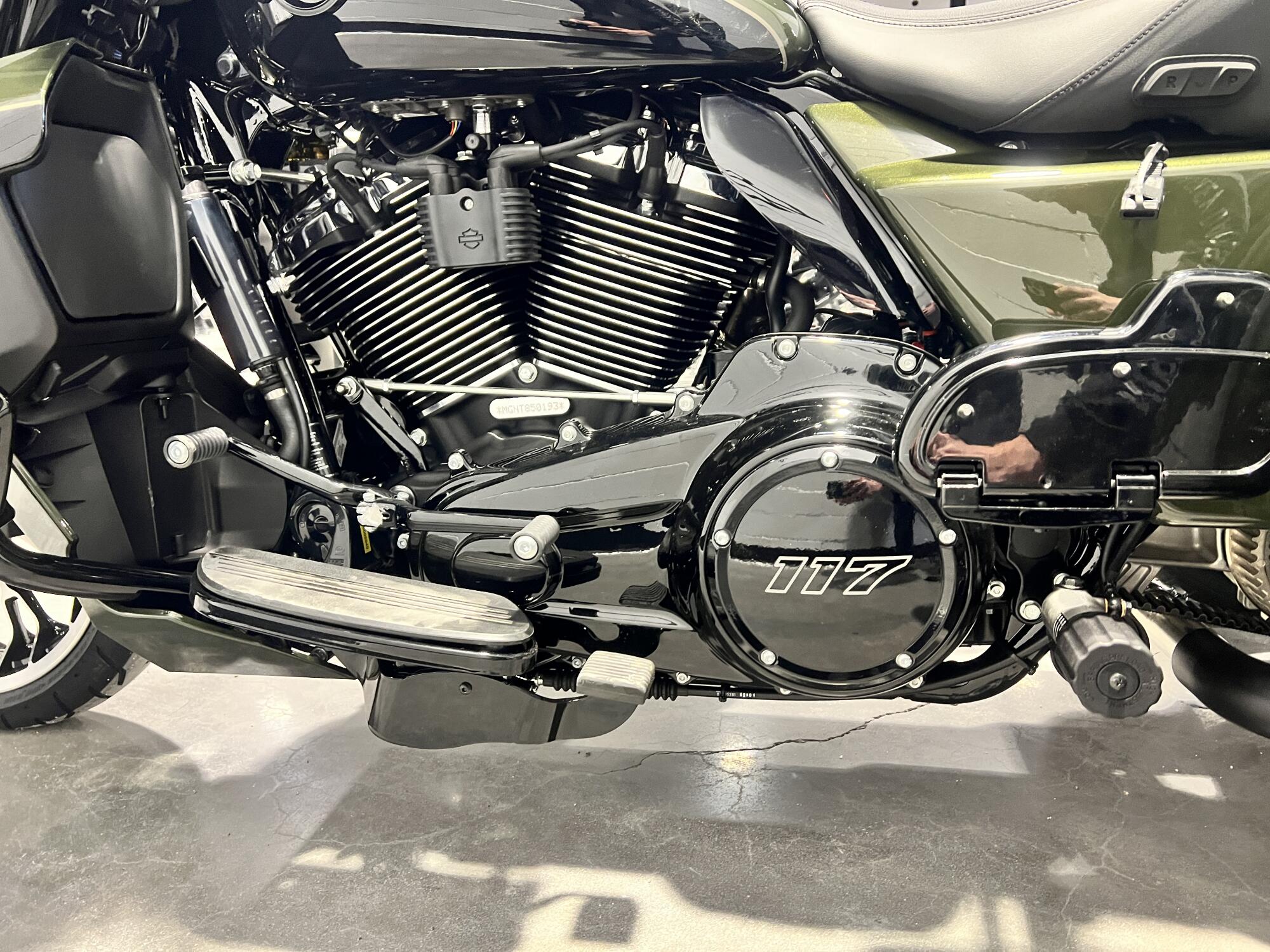 2026 Harley-Davidson® Street Glide 3 Limited Olive Steel Metallic / Vivid Black FLTRT, photo 8