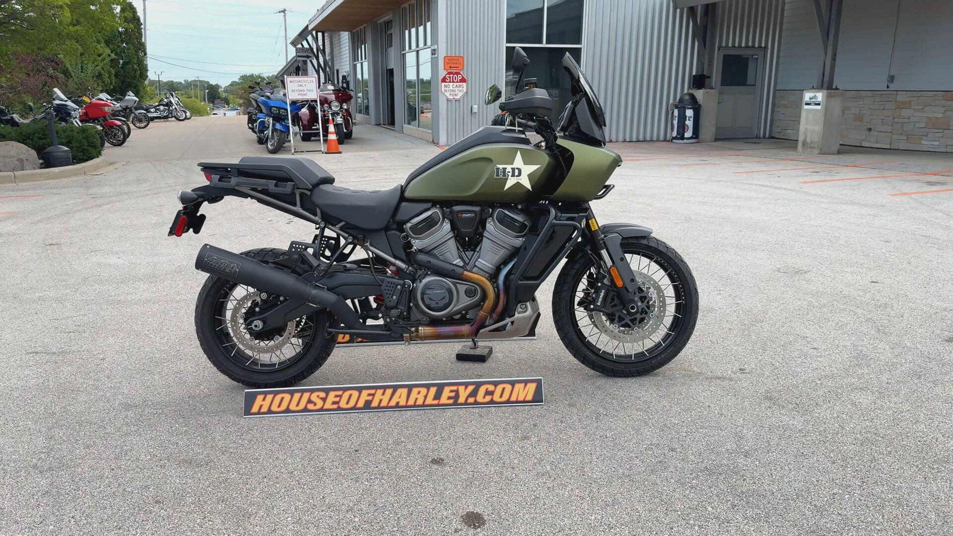 2022 Harley-Davidson® Pan America™ 1250 Special MINERAL GREEN DENIM, photo 11
