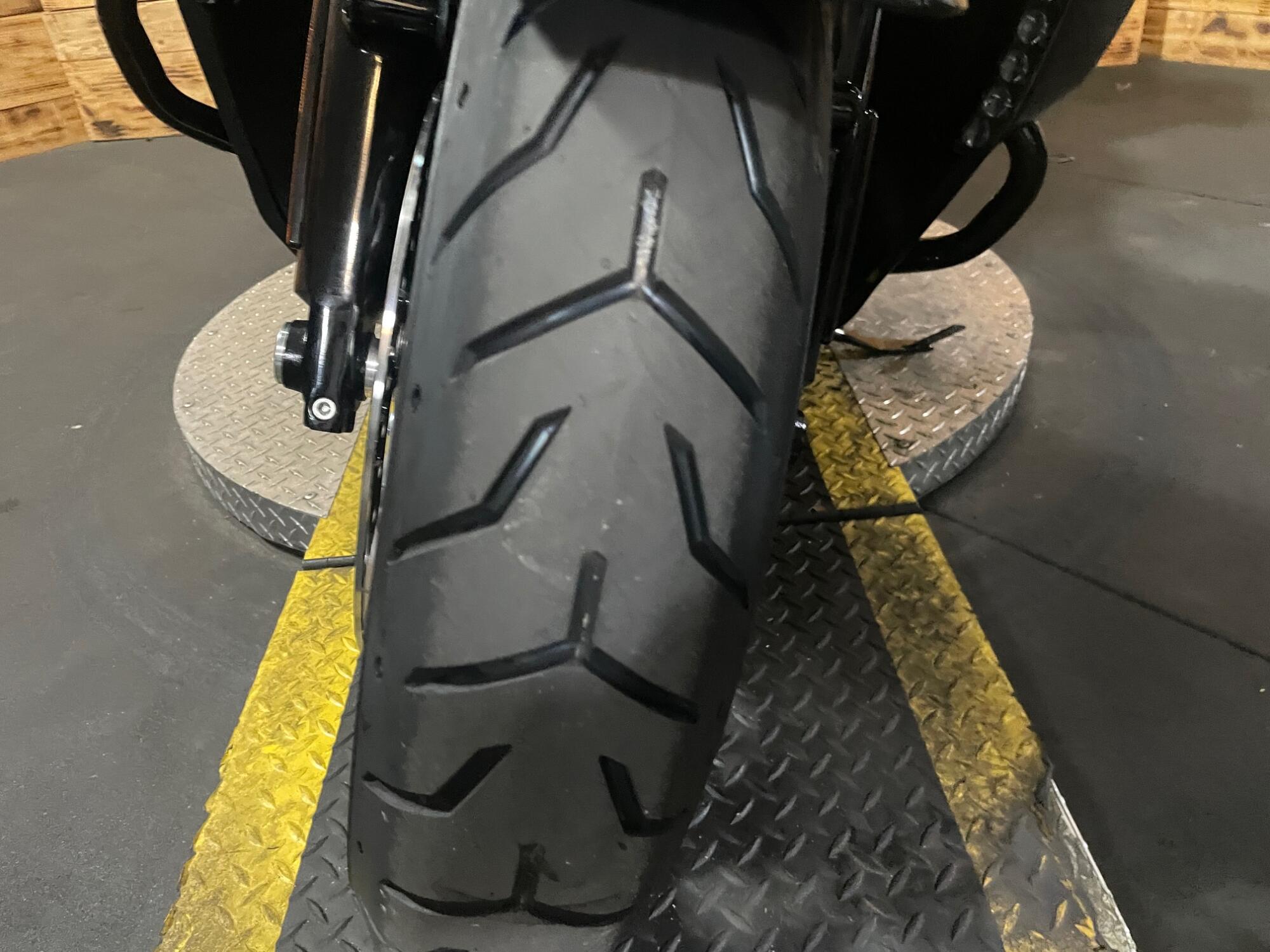 2026 Harley-Davidson® Road Glide Limited FLTRXL, photo 6