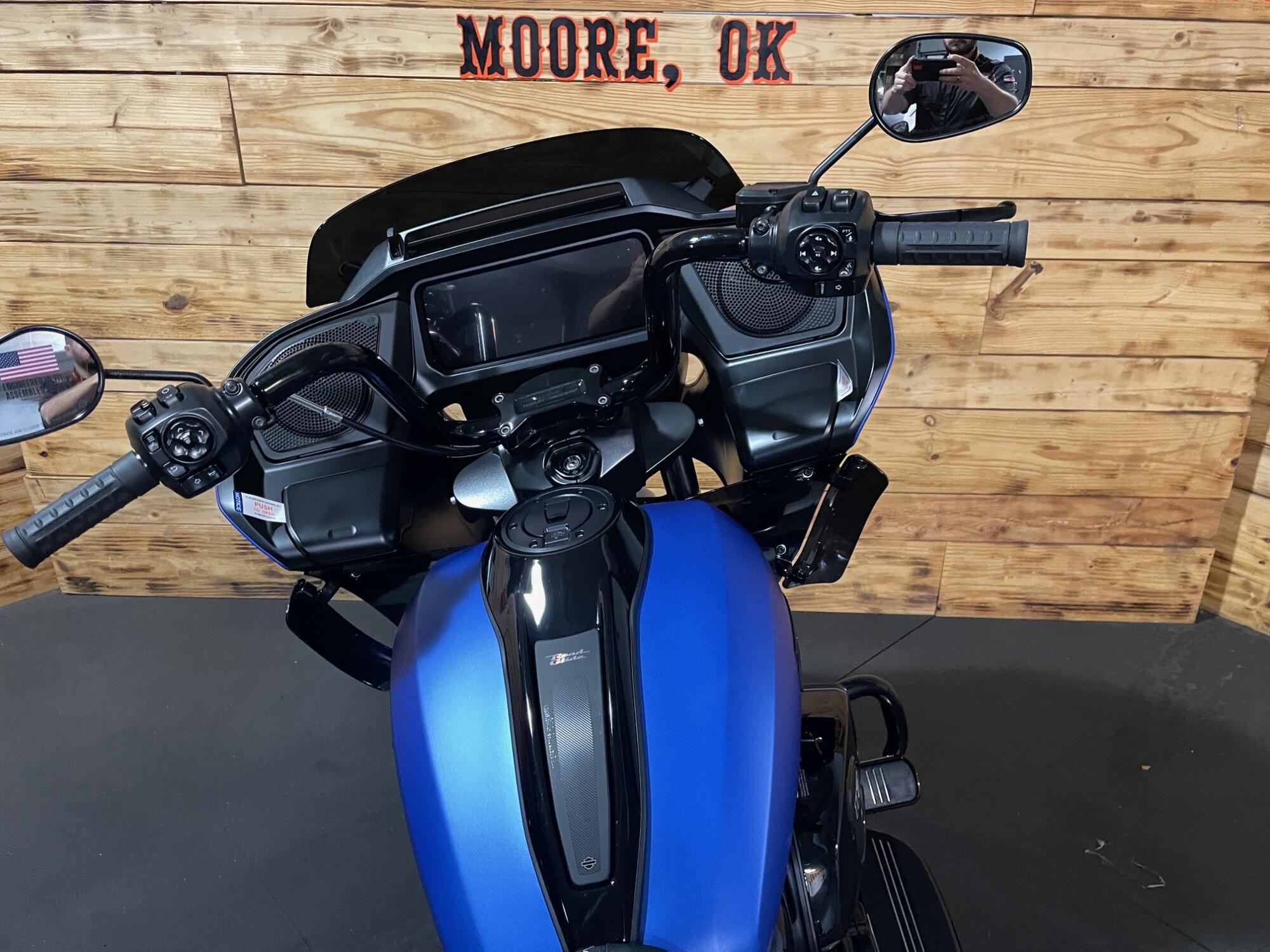 2026 Harley-Davidson® Road Glide® FLTRX, photo 14