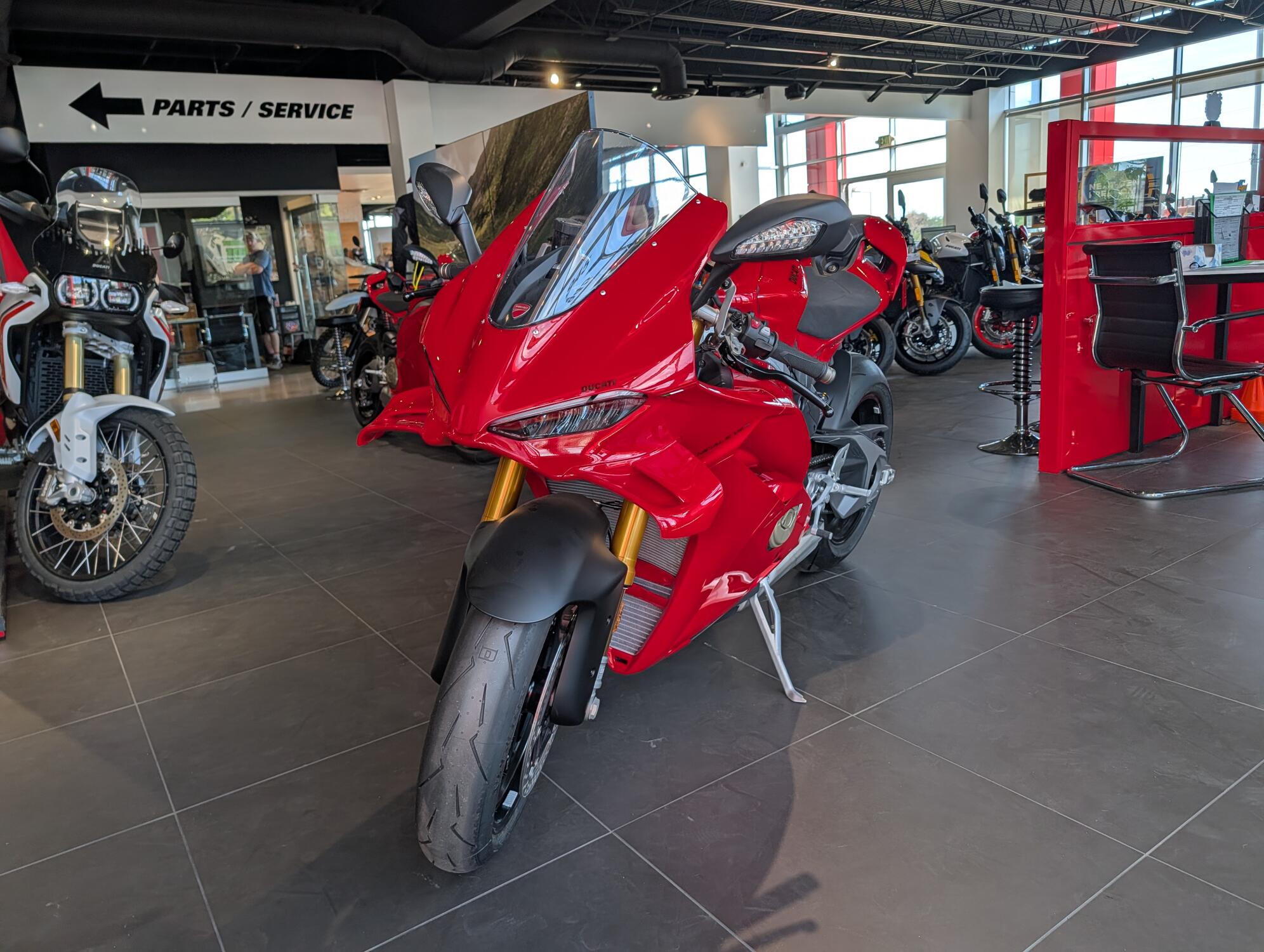 2026 Ducati Panigale V4 S, photo 7