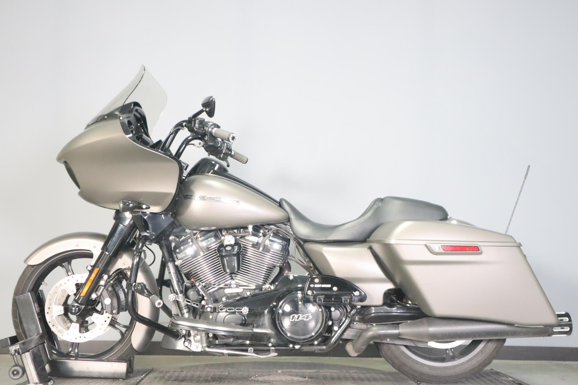 2019 Harley-Davidson® Road Glide® Special (FLTRXS), photo 5