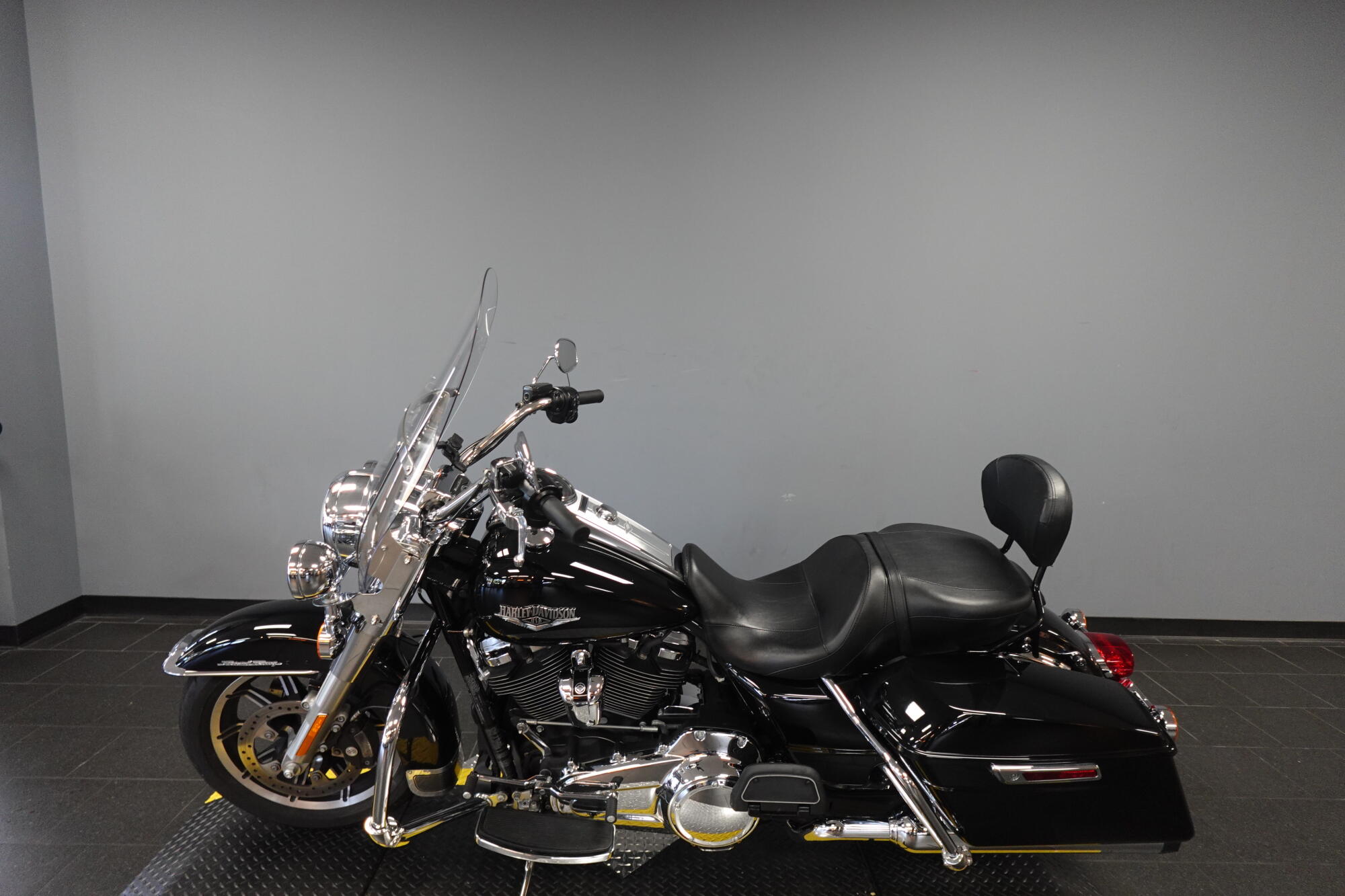 2019 Harley-Davidson® Road King® FLHR, photo 5
