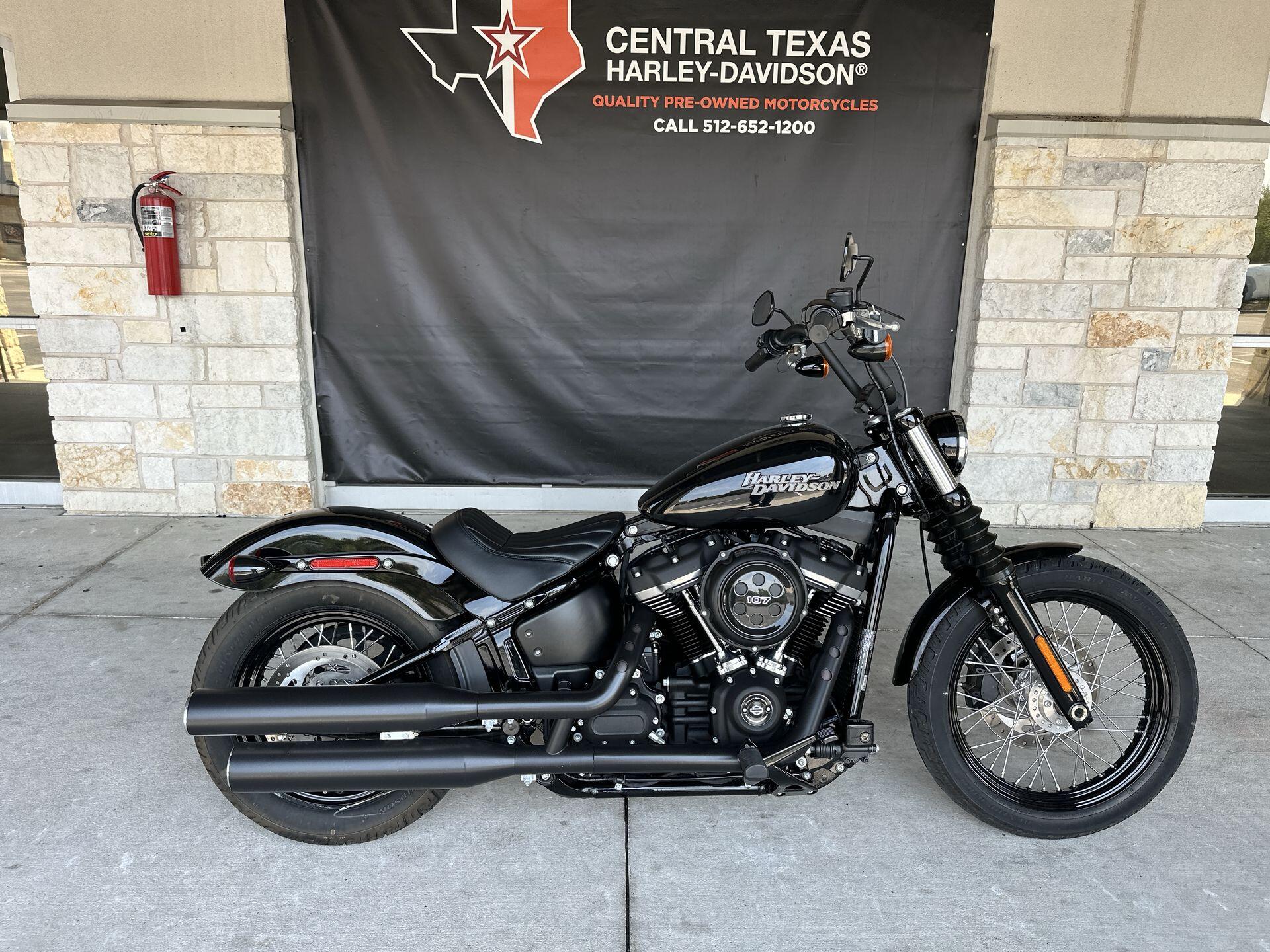2020 Harley-Davidson® Street Bob® FXBB, photo 3