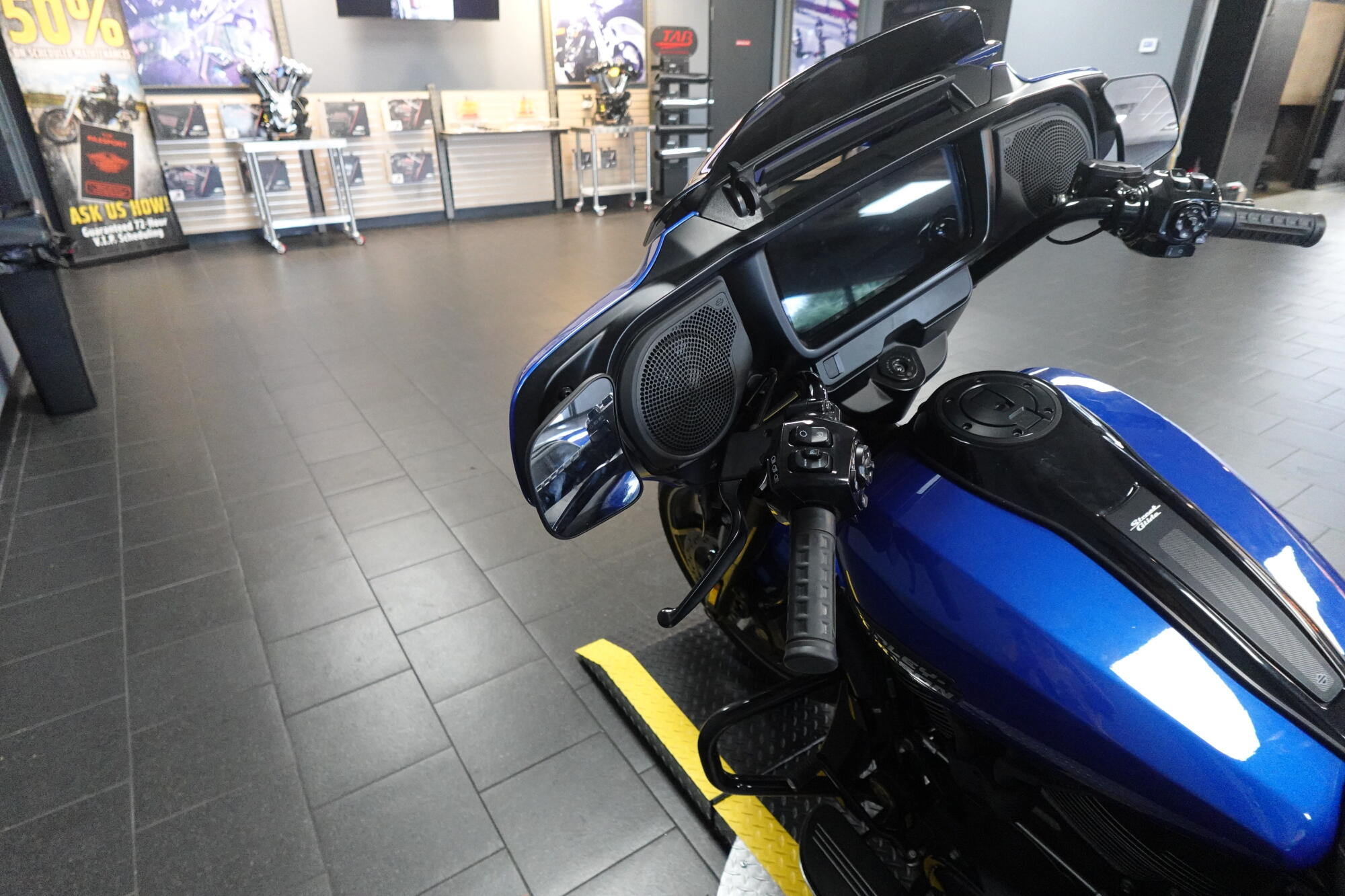 2024 Harley-Davidson® Street Glide® FLHX, photo 13