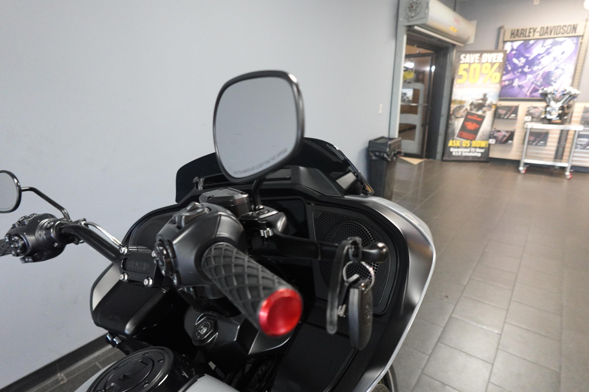 2026 Harley-Davidson® Road Glide® FLTRX, photo 11