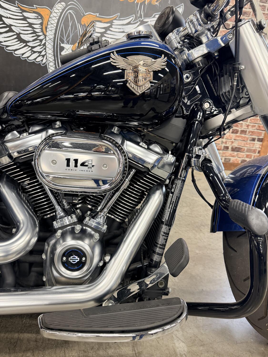 2018 Harley-Davidson® 115th Anniversary Fat Boy® 114 FLFBSANV, photo 3