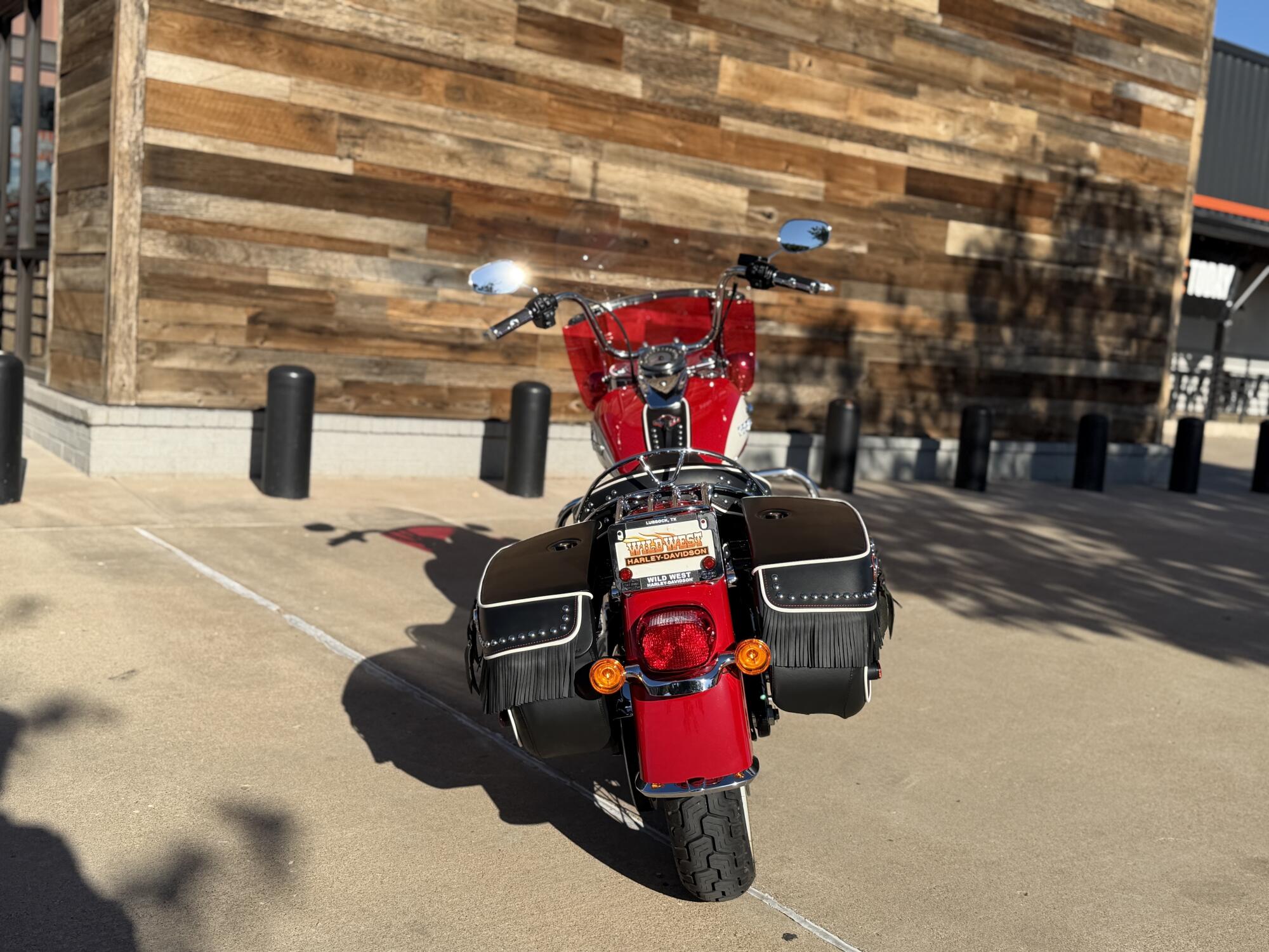 2024 Harley-Davidson® Hydra-Glide Revival Redline Red, photo 7