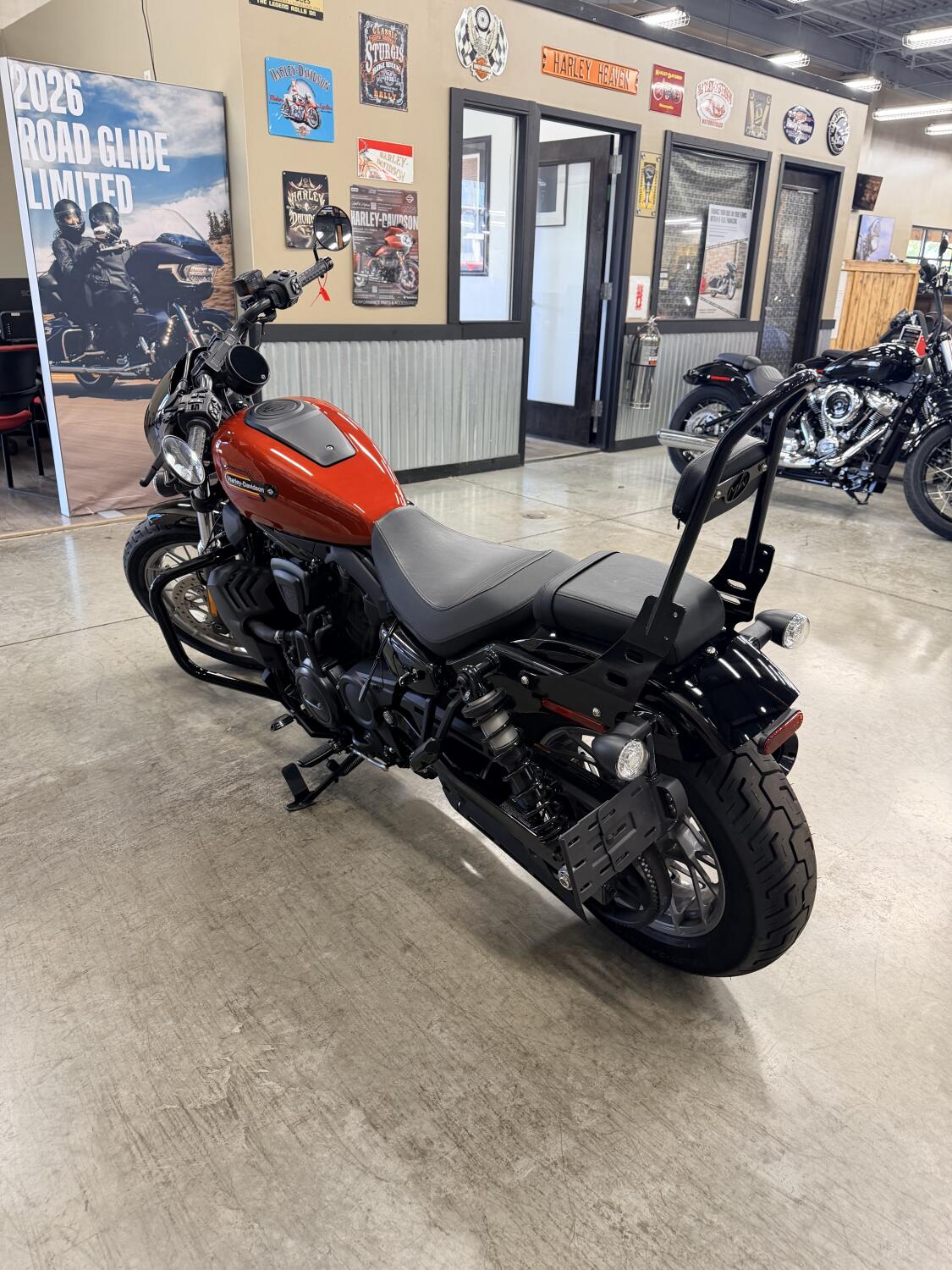 2025 Harley-Davidson® Nightster™ Special RH975S, photo 11