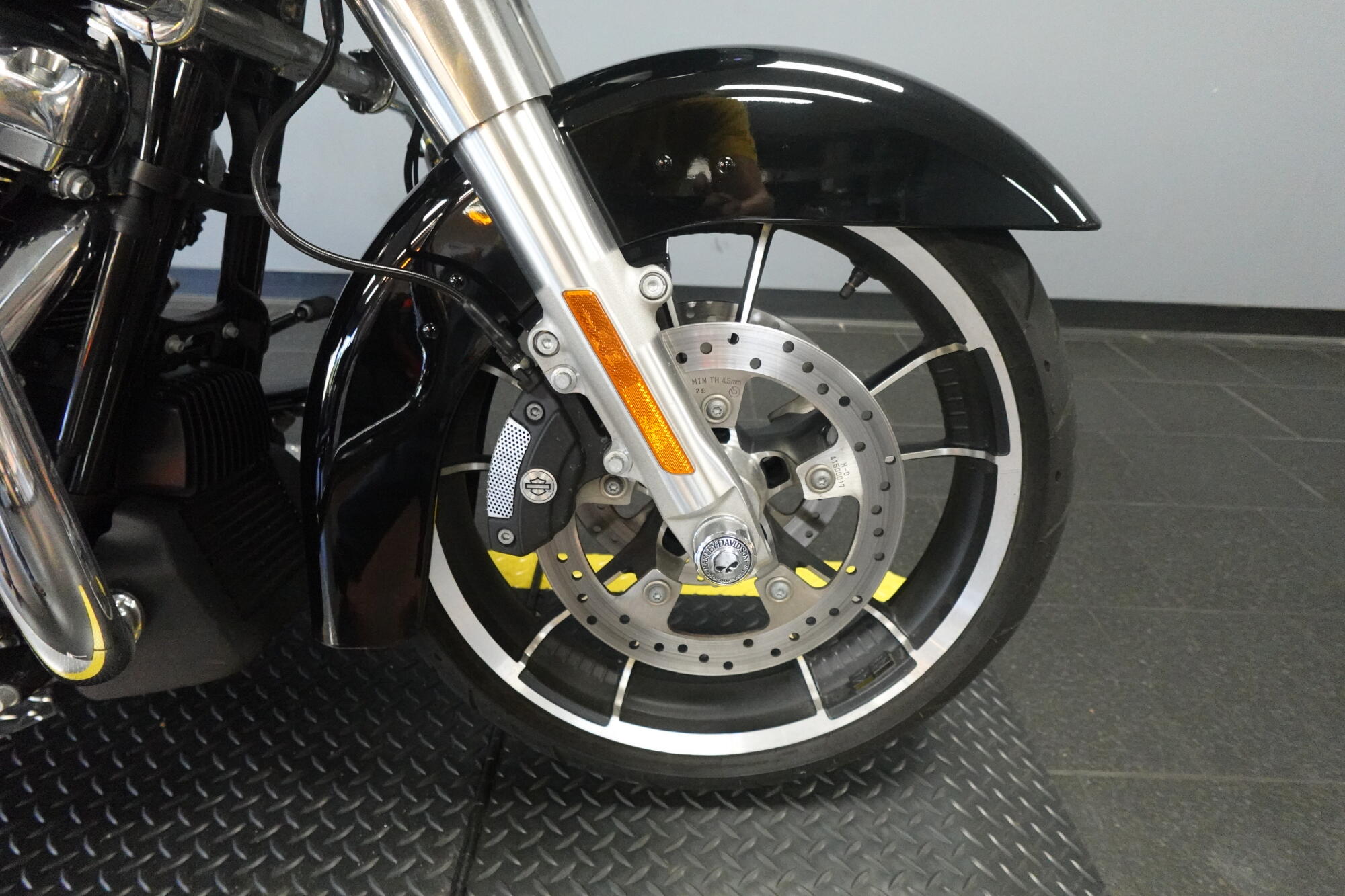 2022 Harley-Davidson® Road Glide® FLTRX, photo 10