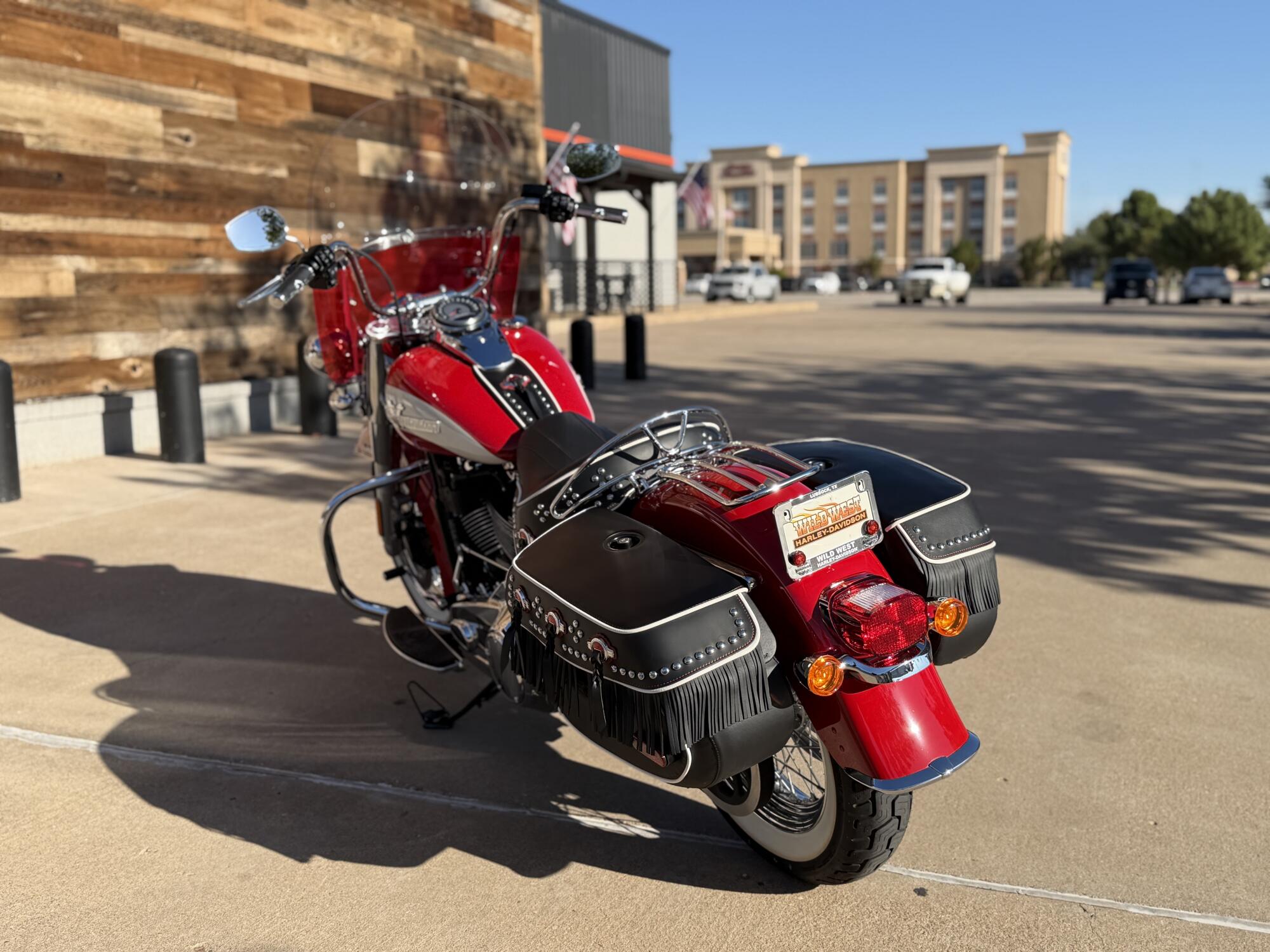2024 Harley-Davidson® Hydra-Glide Revival Redline Red, photo 6