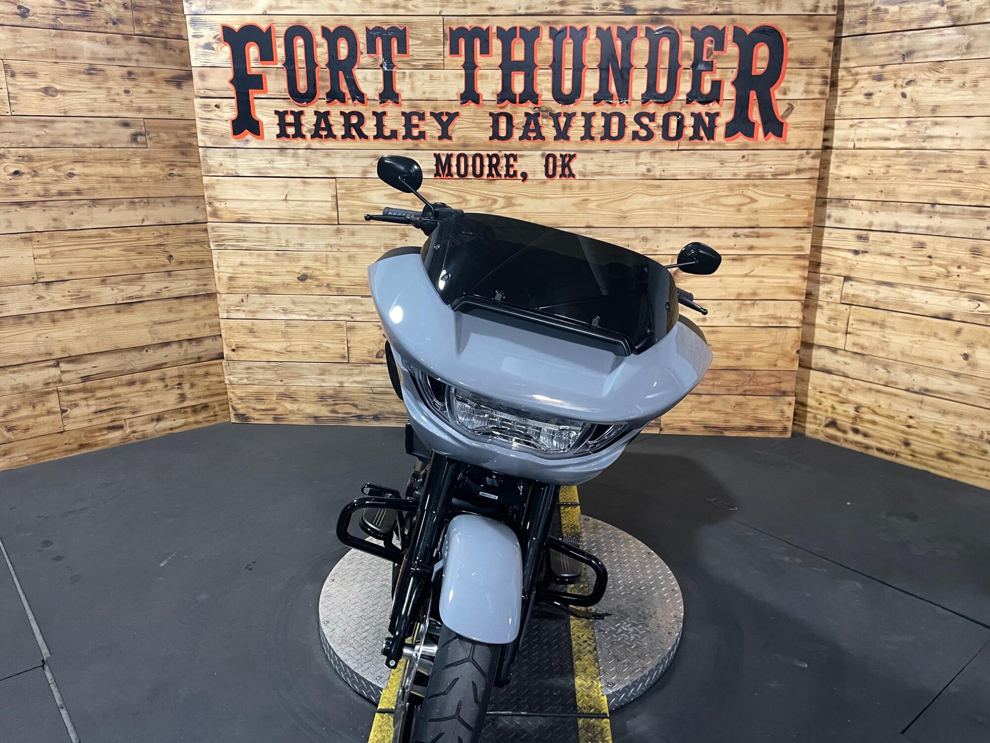 2026 Harley-Davidson® Road Glide® FLTRX, photo 5