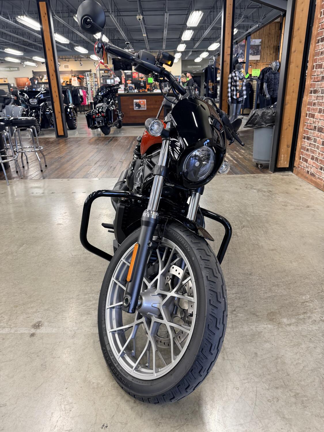 2025 Harley-Davidson® Nightster™ Special RH975S, photo 15