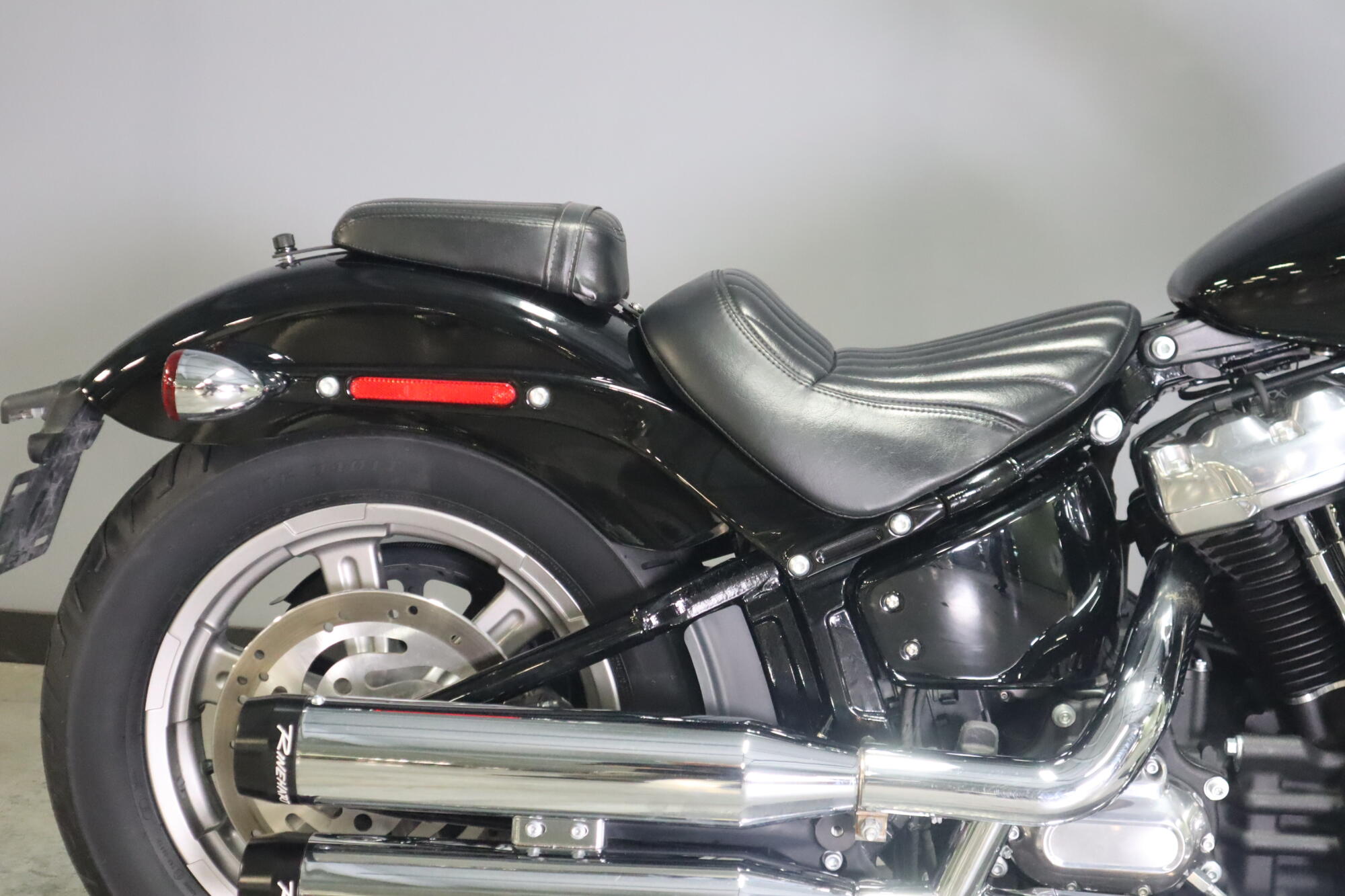 2022 Harley-Davidson® Softail® Standard (FXST), photo 9