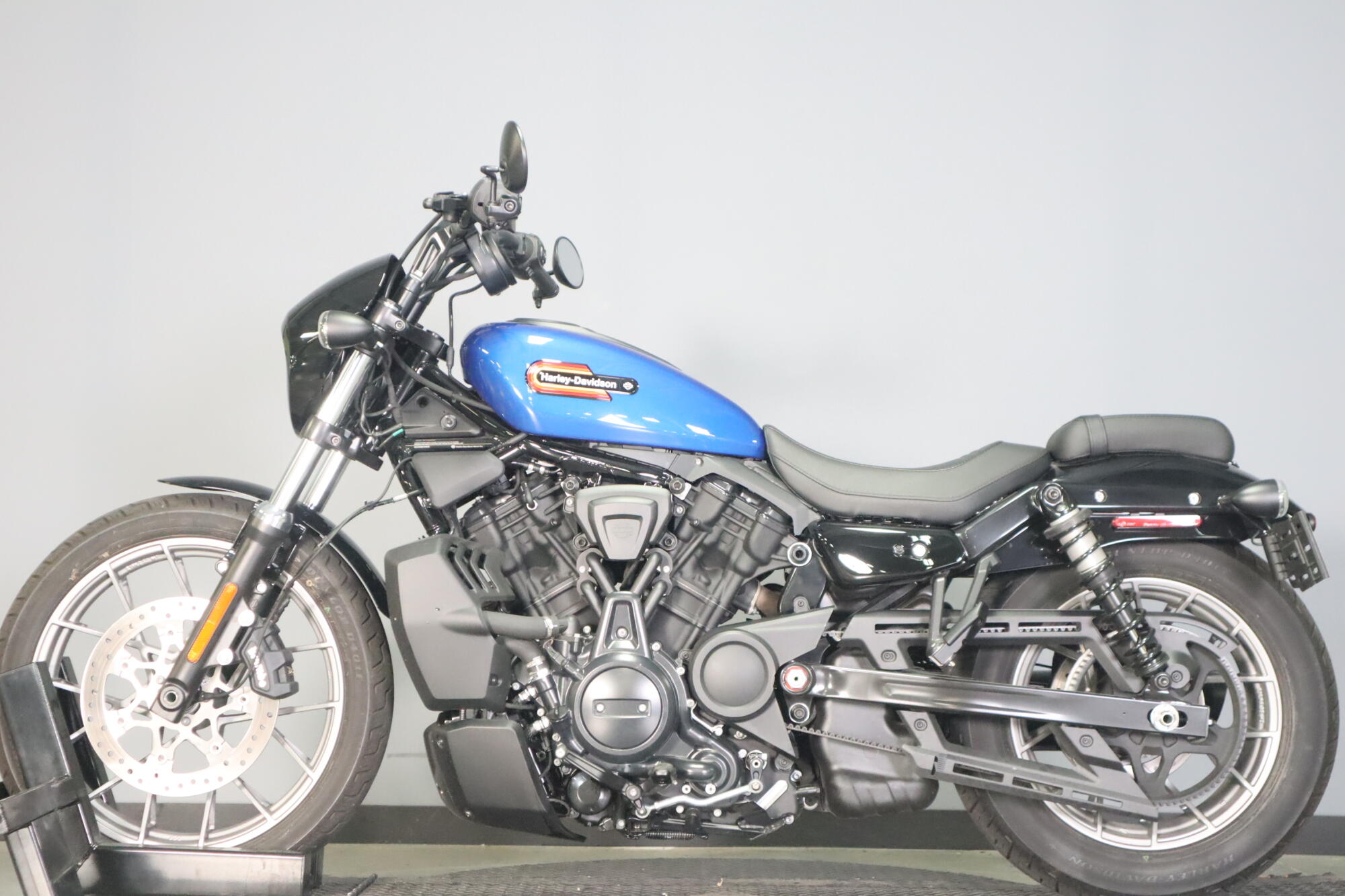 2025 Harley-Davidson® Nightster™ Special RH975S, photo 5