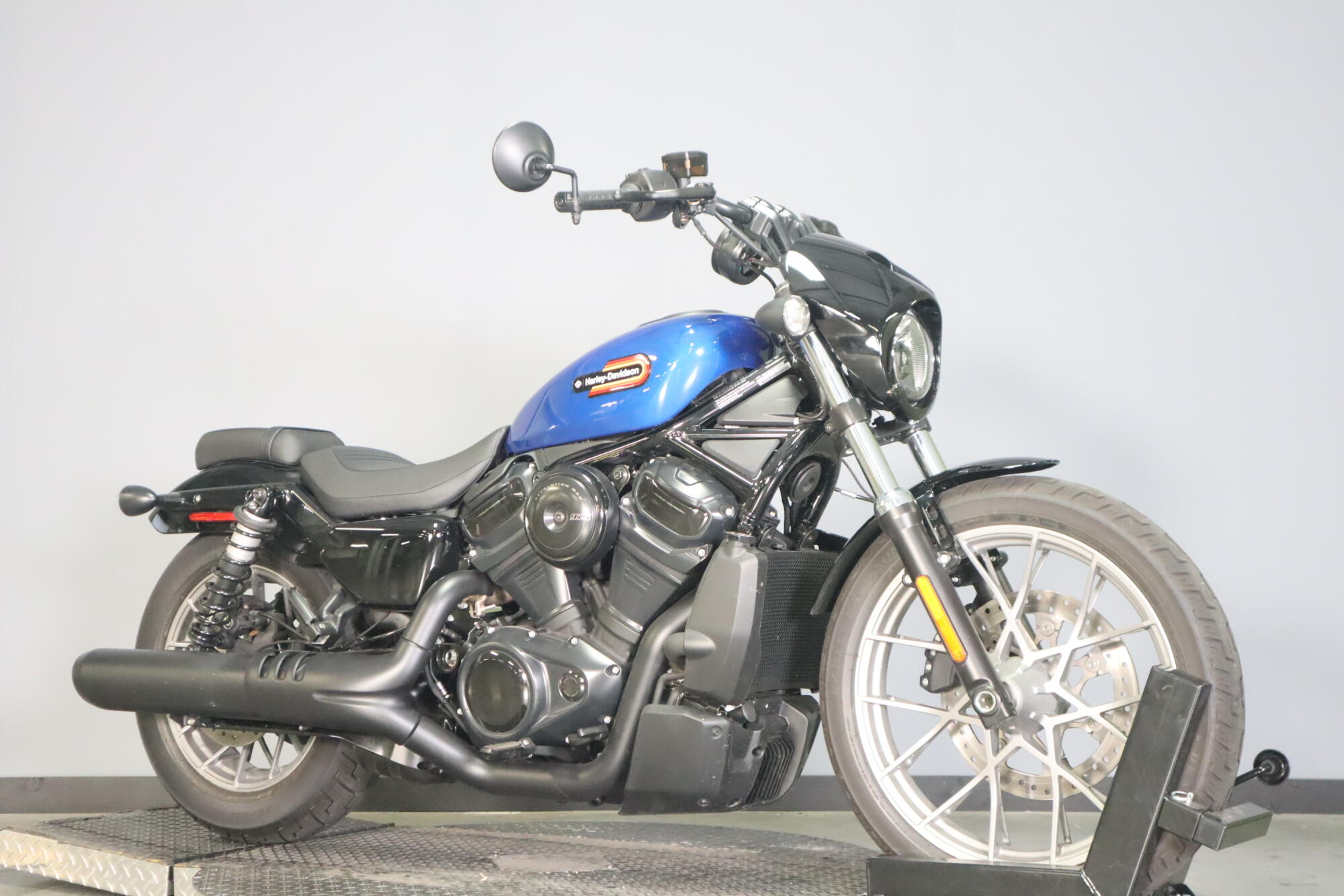 2025 Harley-Davidson® Nightster™ Special RH975S, photo 2