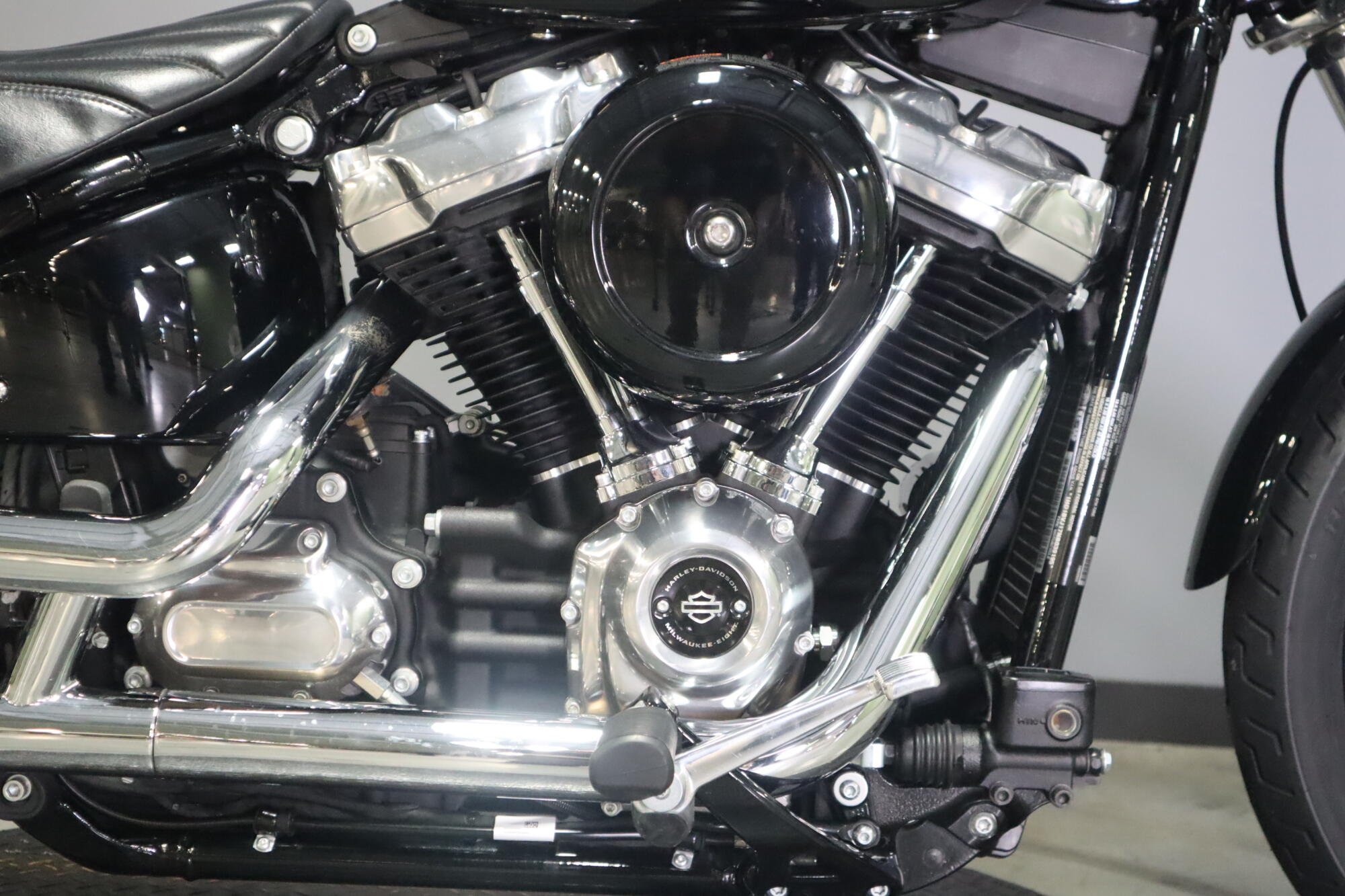 2022 Harley-Davidson® Softail® Standard (FXST), photo 10