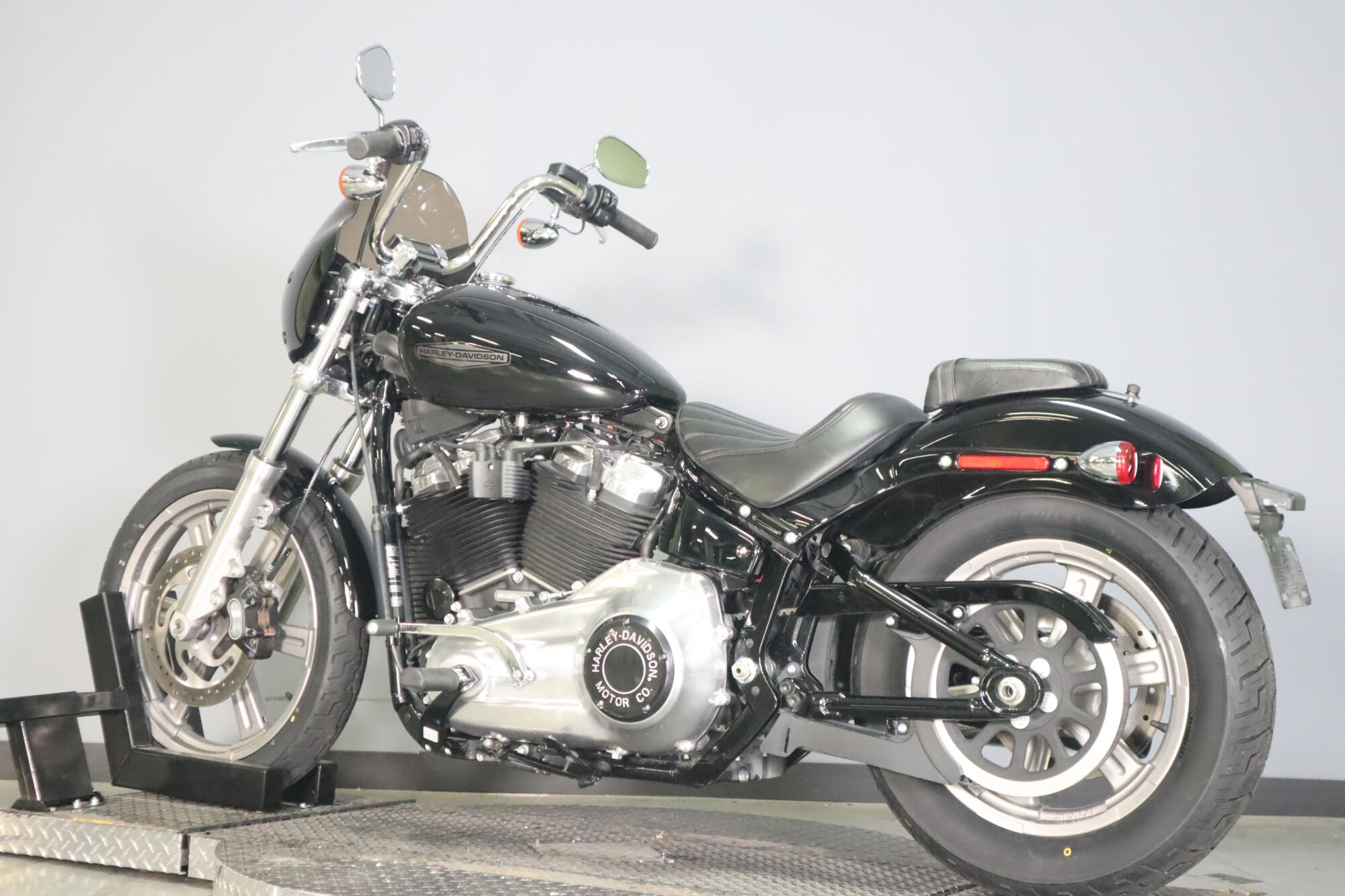 2022 Harley-Davidson® Softail® Standard (FXST), photo 6