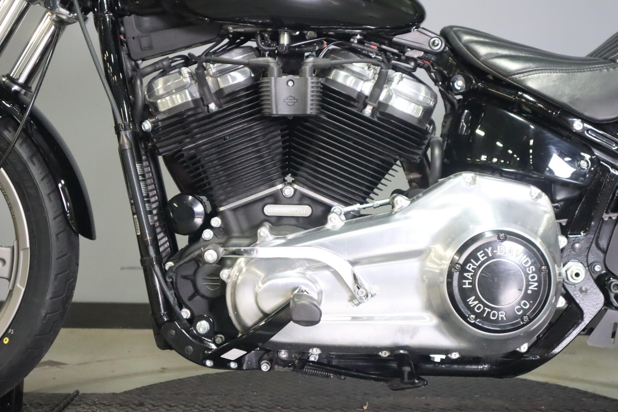 2022 Harley-Davidson® Softail® Standard (FXST), photo 13