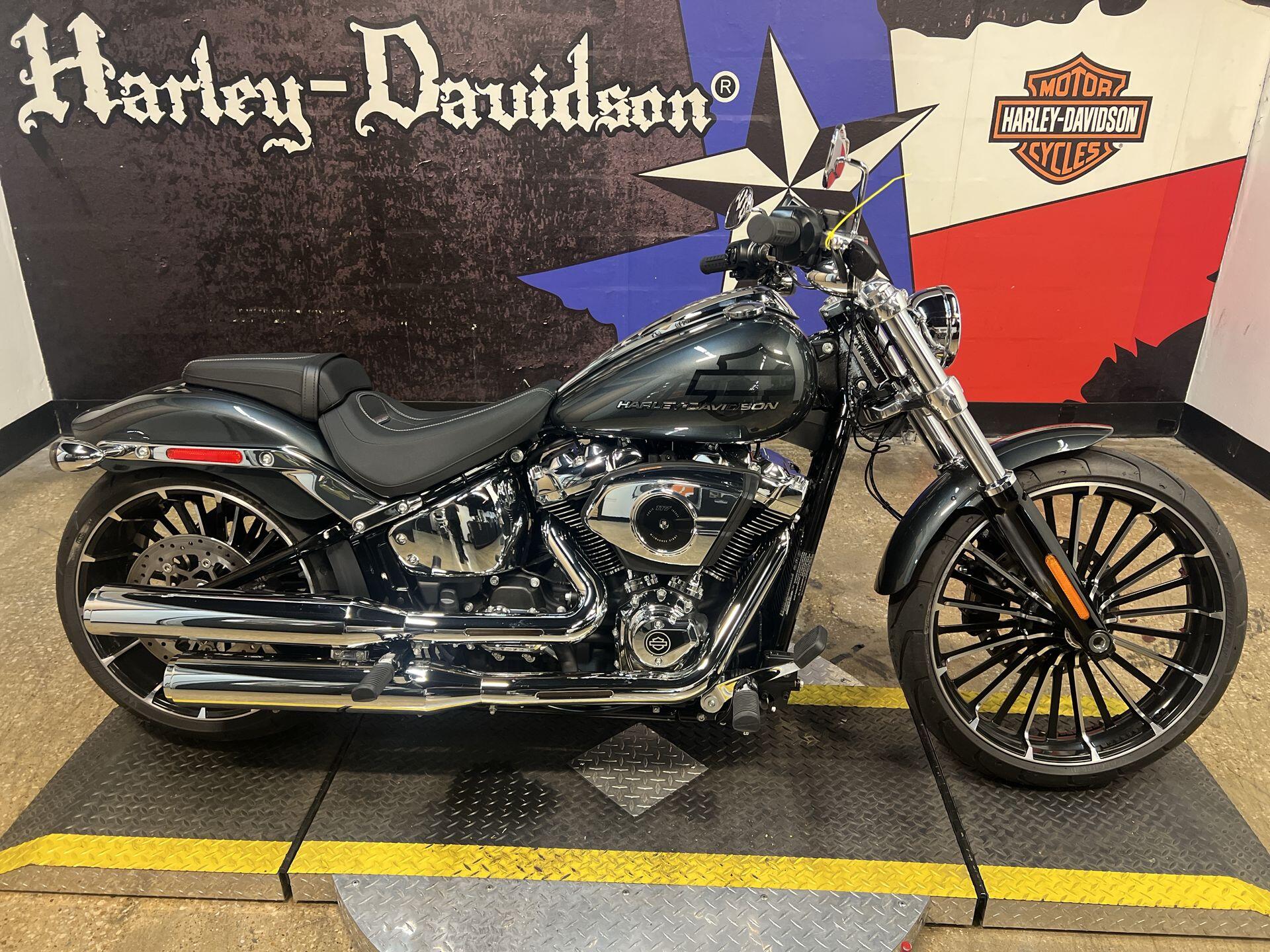 2026 Harley-Davidson® Breakout® FXBR, photo 8