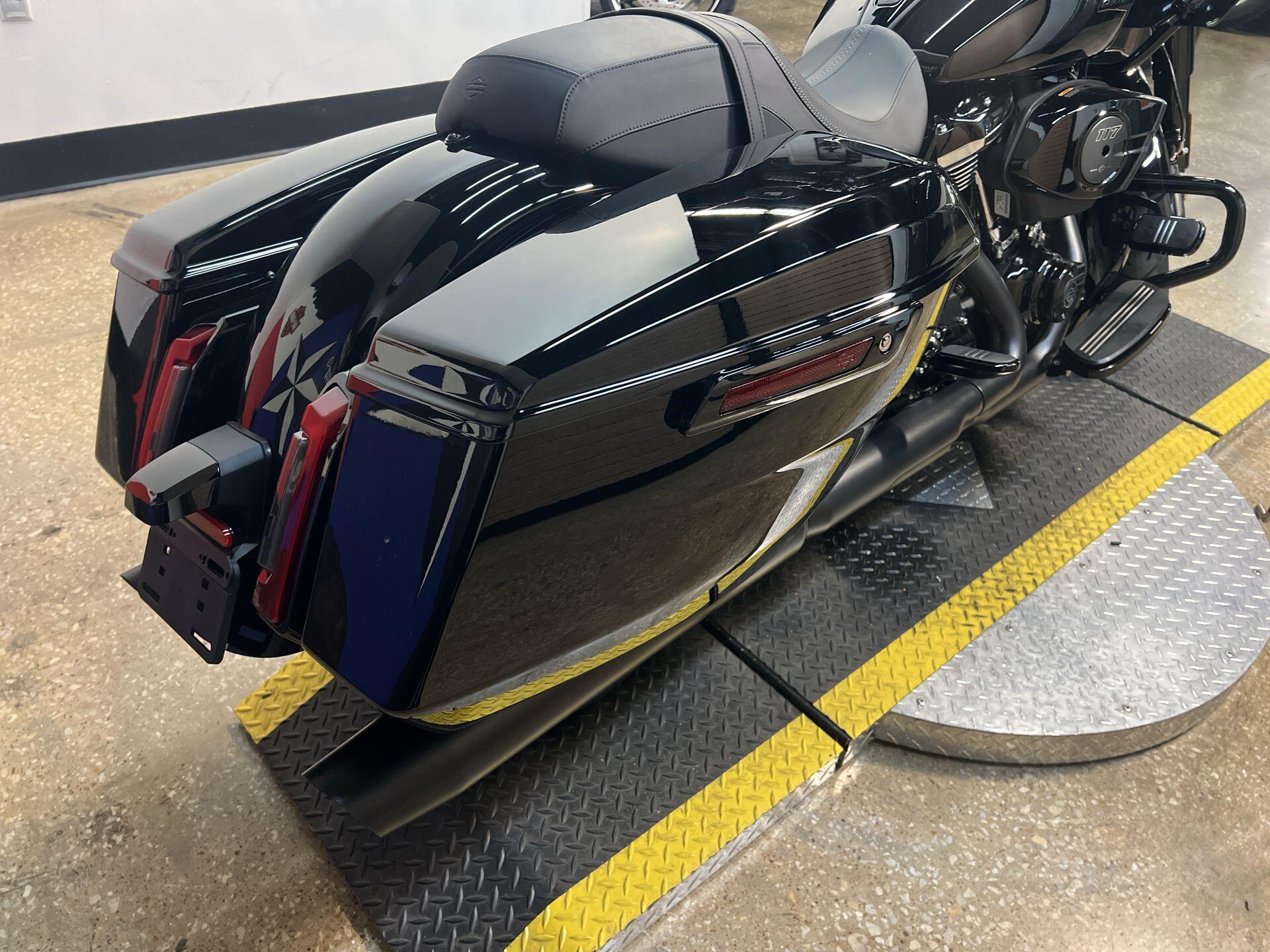 2026 Harley-Davidson® Road Glide® FLTRX, photo 18