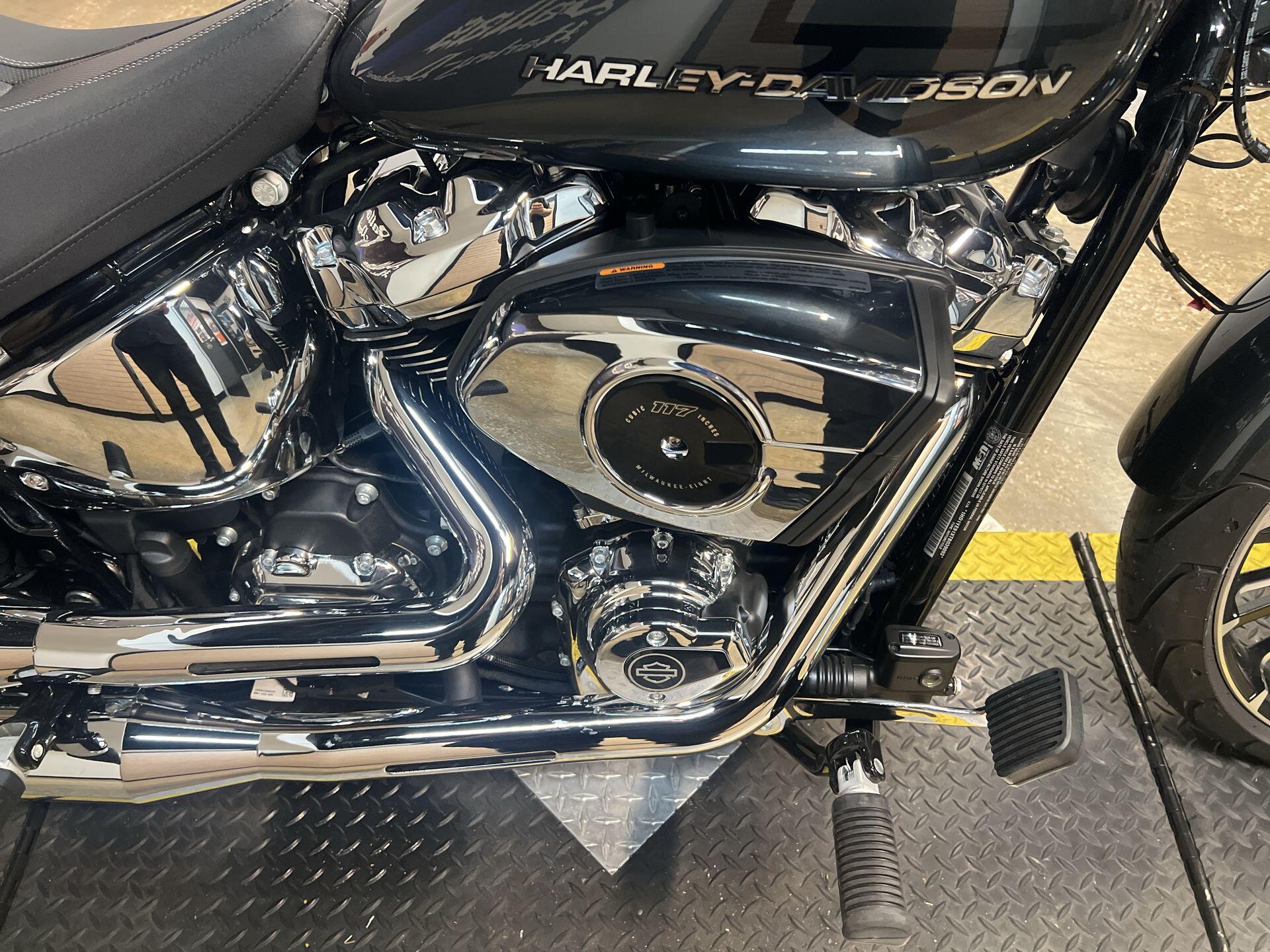 2026 Harley-Davidson® Breakout® FXBR, photo 13
