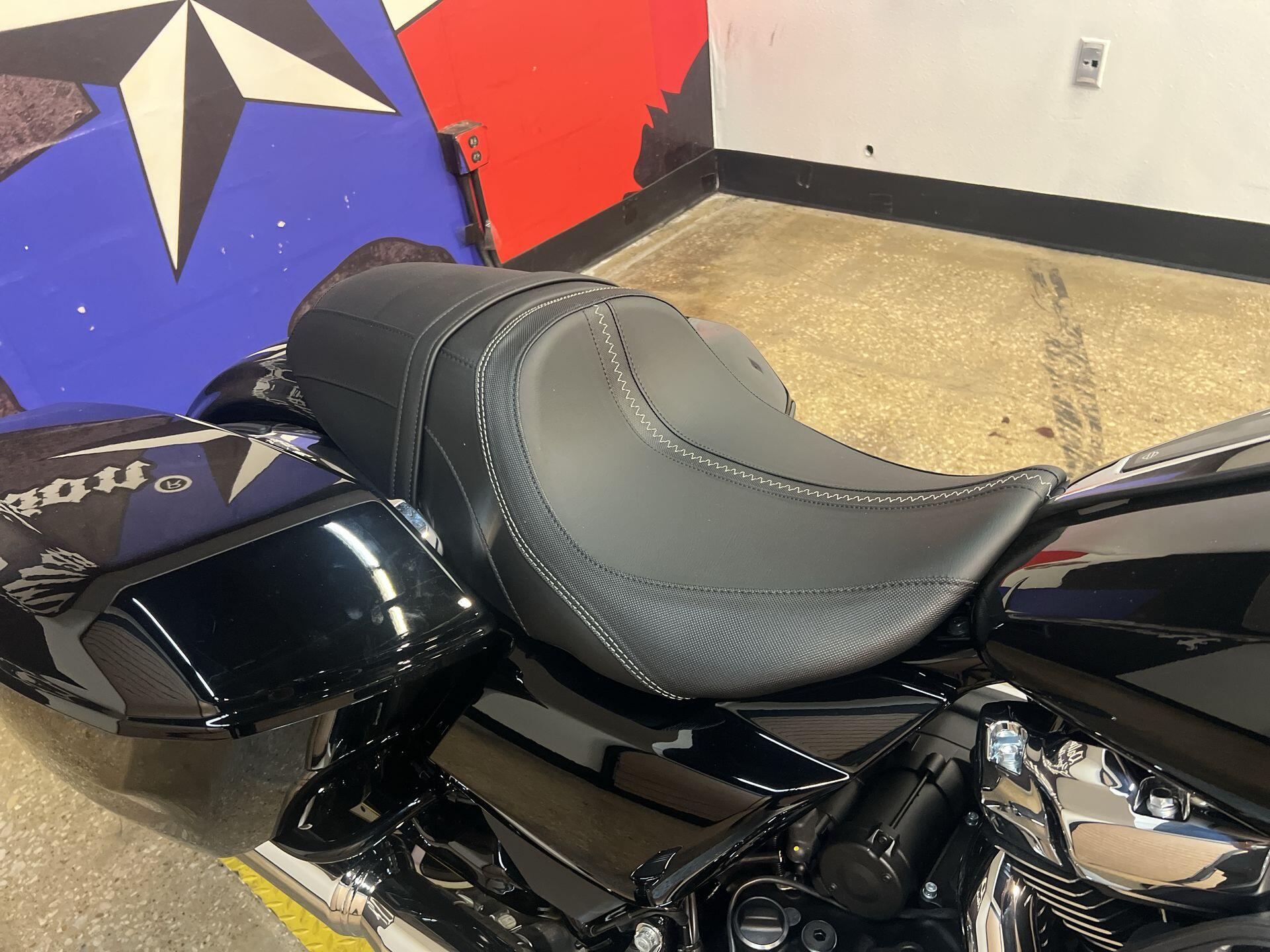 2026 Harley-Davidson® Road Glide® FLTRX, photo 15